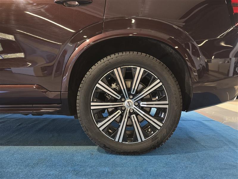 Volvo XC90 T8 AWD LONG RANGE HIGH PERFORMANCE ULTRA DARK.