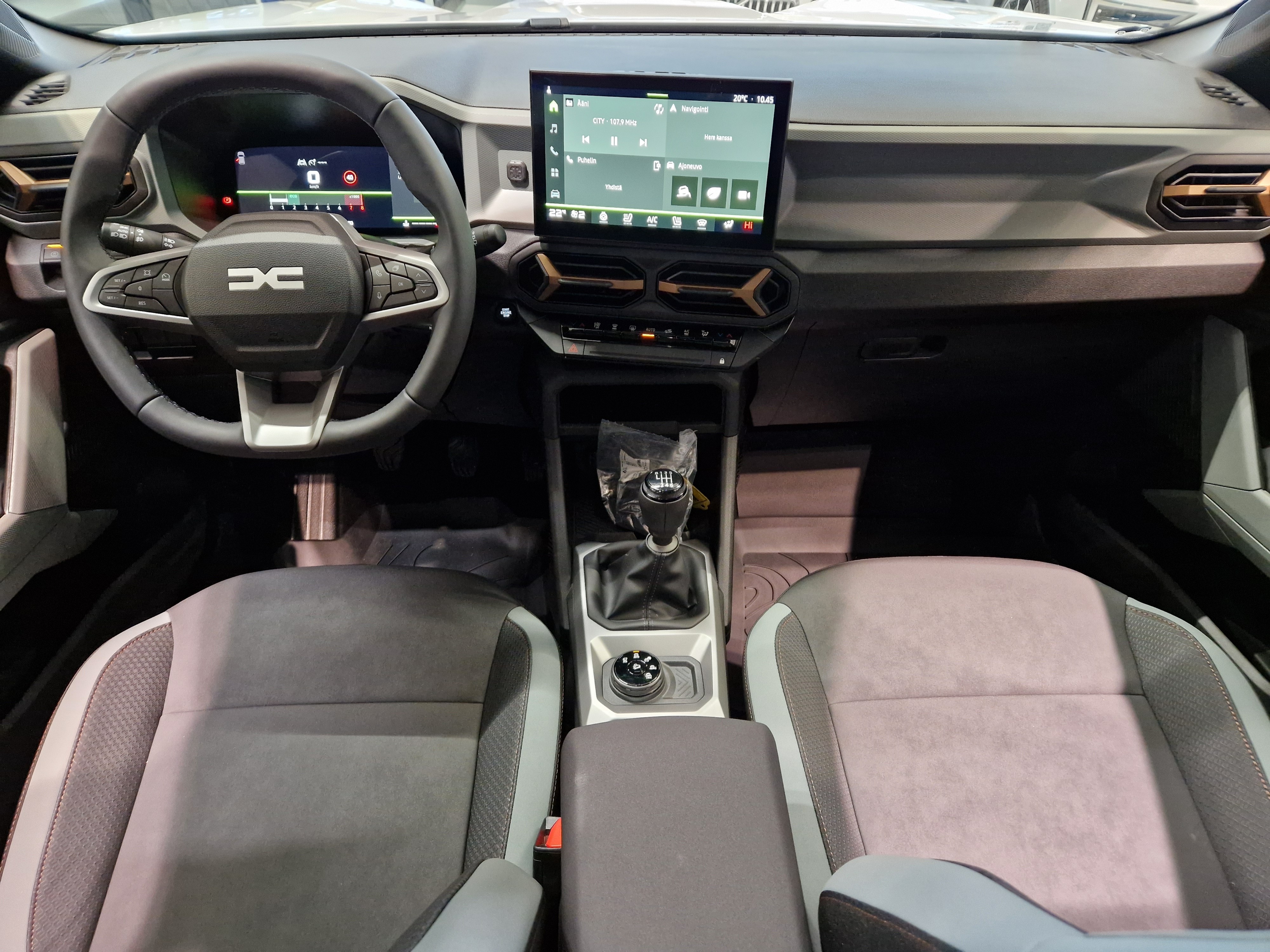 Dacia BIGSTER MILD HYBRID 130 4X4 EXTREME.