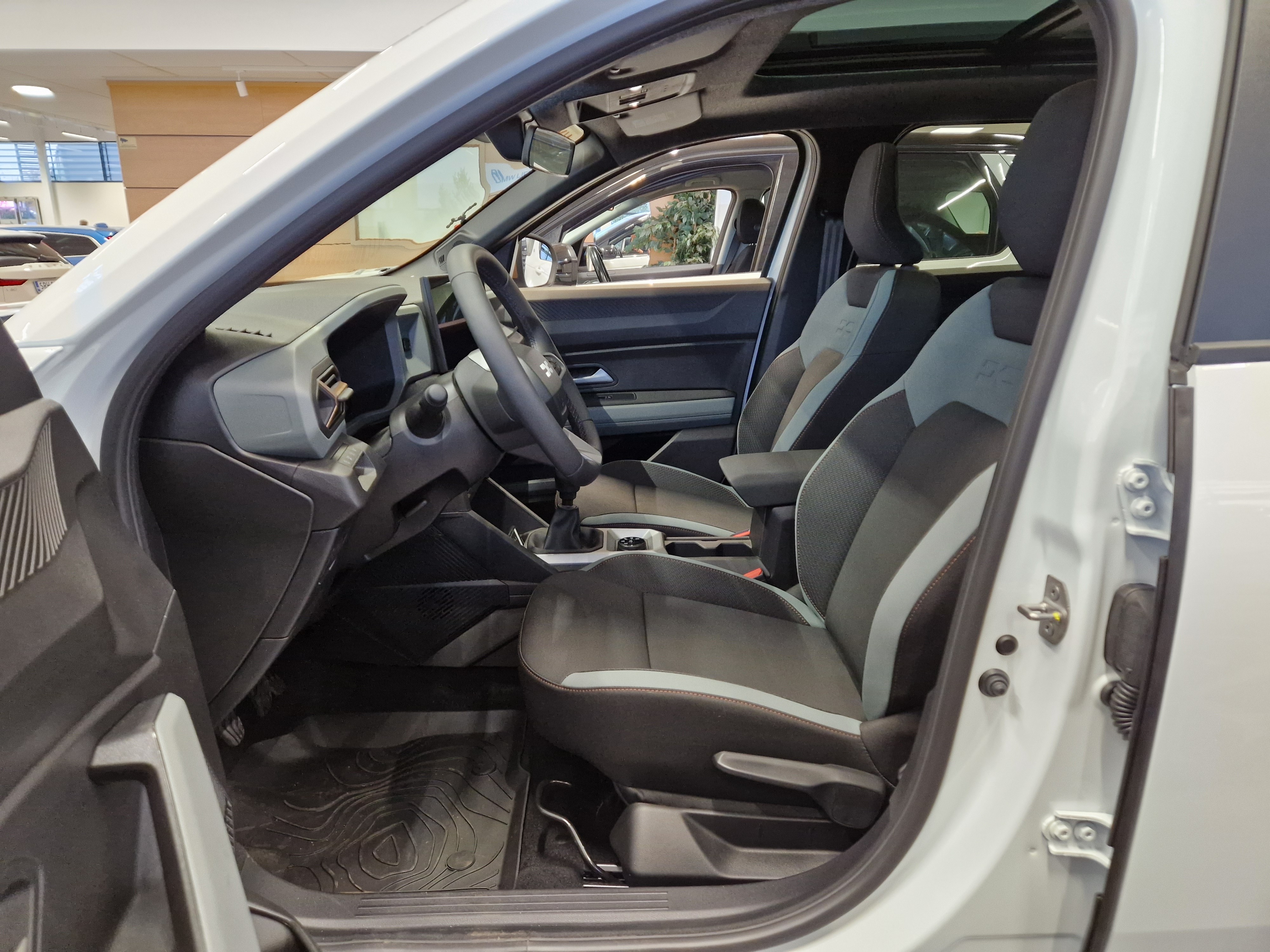 Dacia BIGSTER MILD HYBRID 130 4X4 EXTREME.