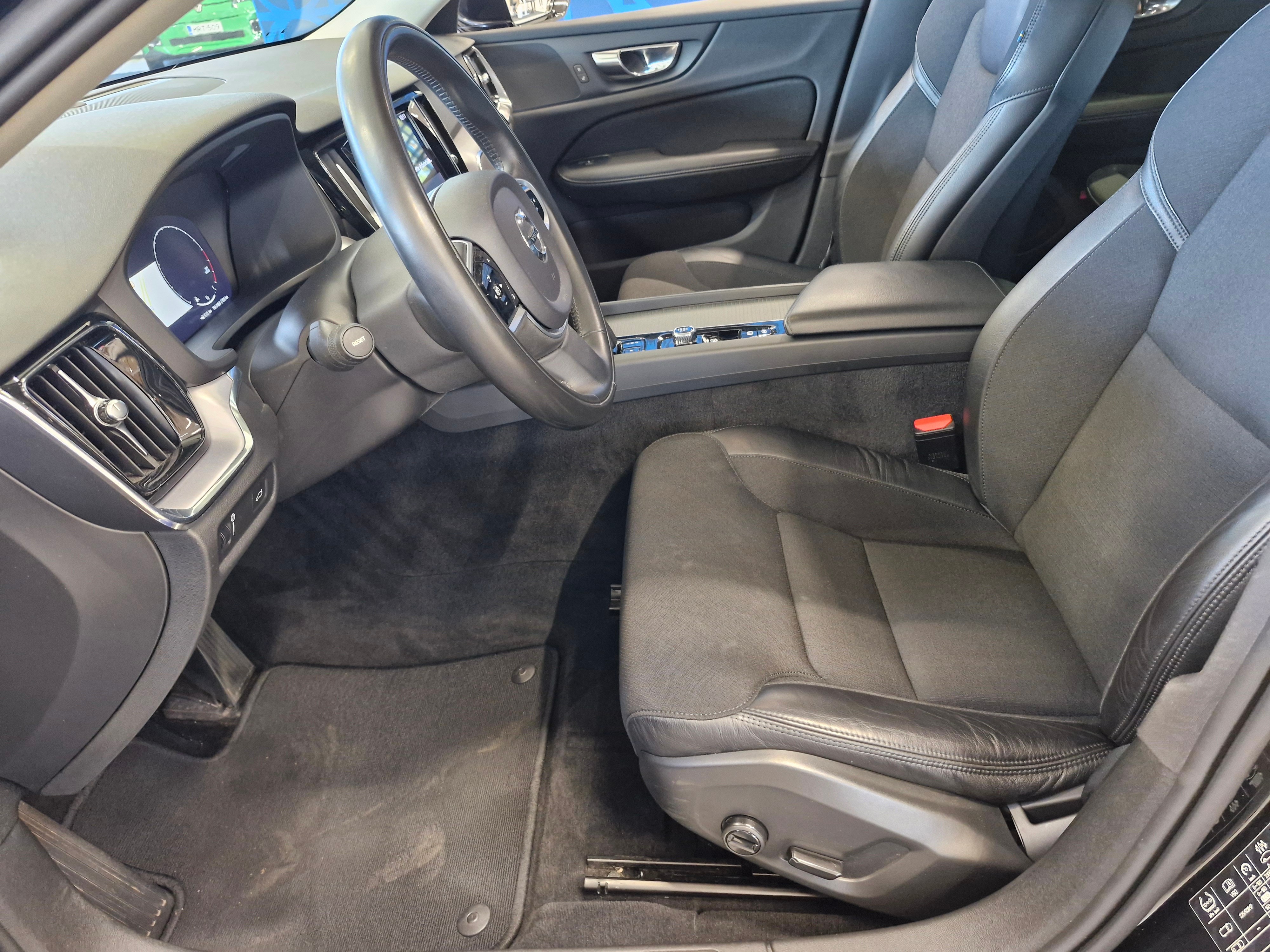 Volvo V60 B4 MHEV BUSINESS AUT TAKUU 24KK/40TKM