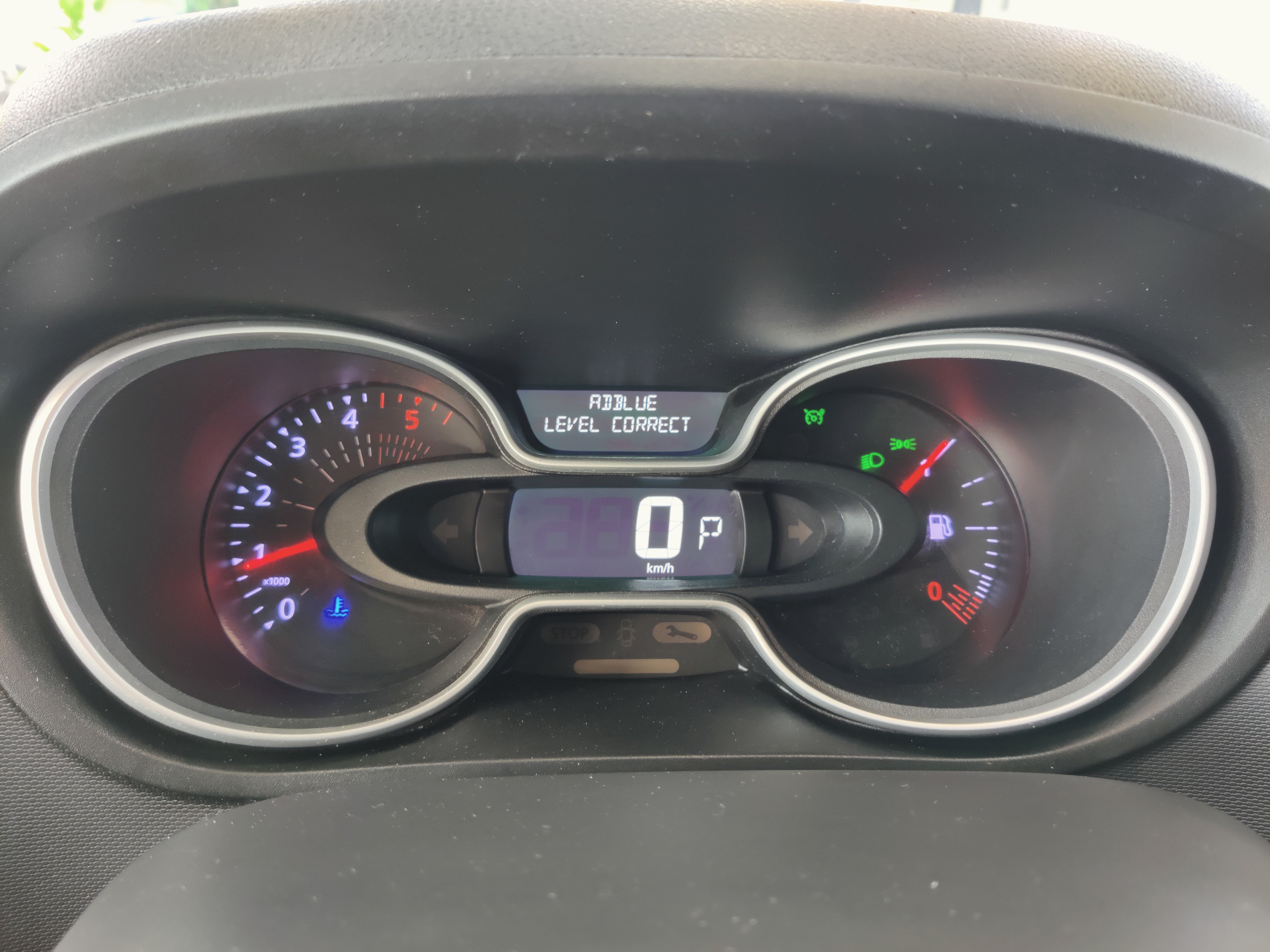 Renault TRAFIC PASSENGER DCI 145 EDC-AUT L2H1 NAVI EDITION.
