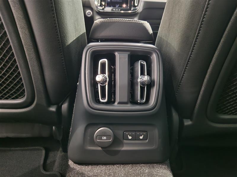 Volvo XC40 T5 TWE BUSINESS R-DESIGN AUT.TAKUU 24KK/40TKM