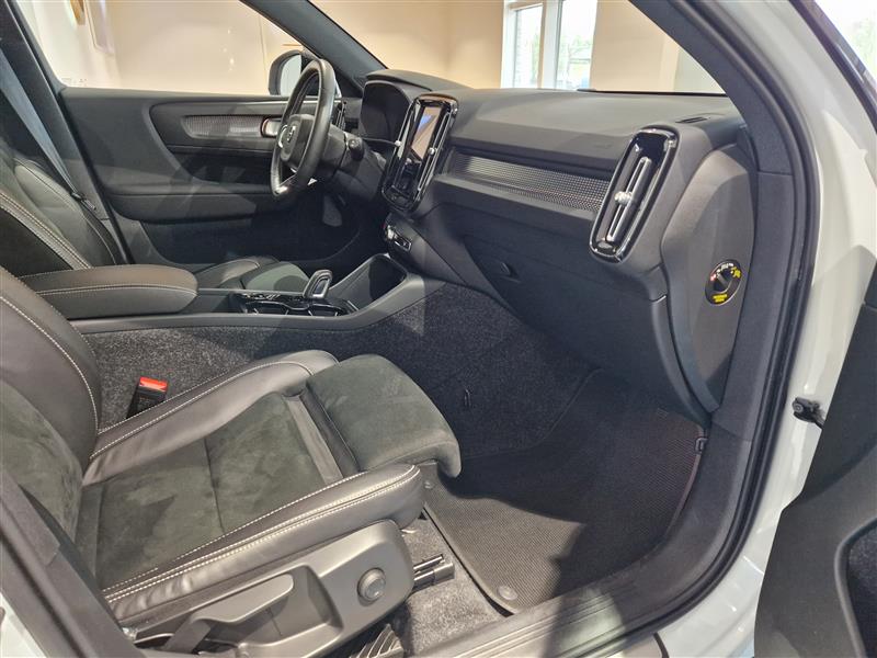 Volvo XC40 T5 TWE BUSINESS R-DESIGN AUT.TAKUU 24KK/40TKM
