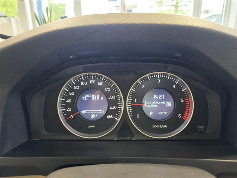 Volvo V60 D4 AWD MOMENTUM AUT.