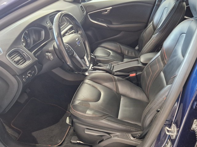 Volvo V40 CROSS COUNTRY D2 OCEAN RACE BUSINESS AUT