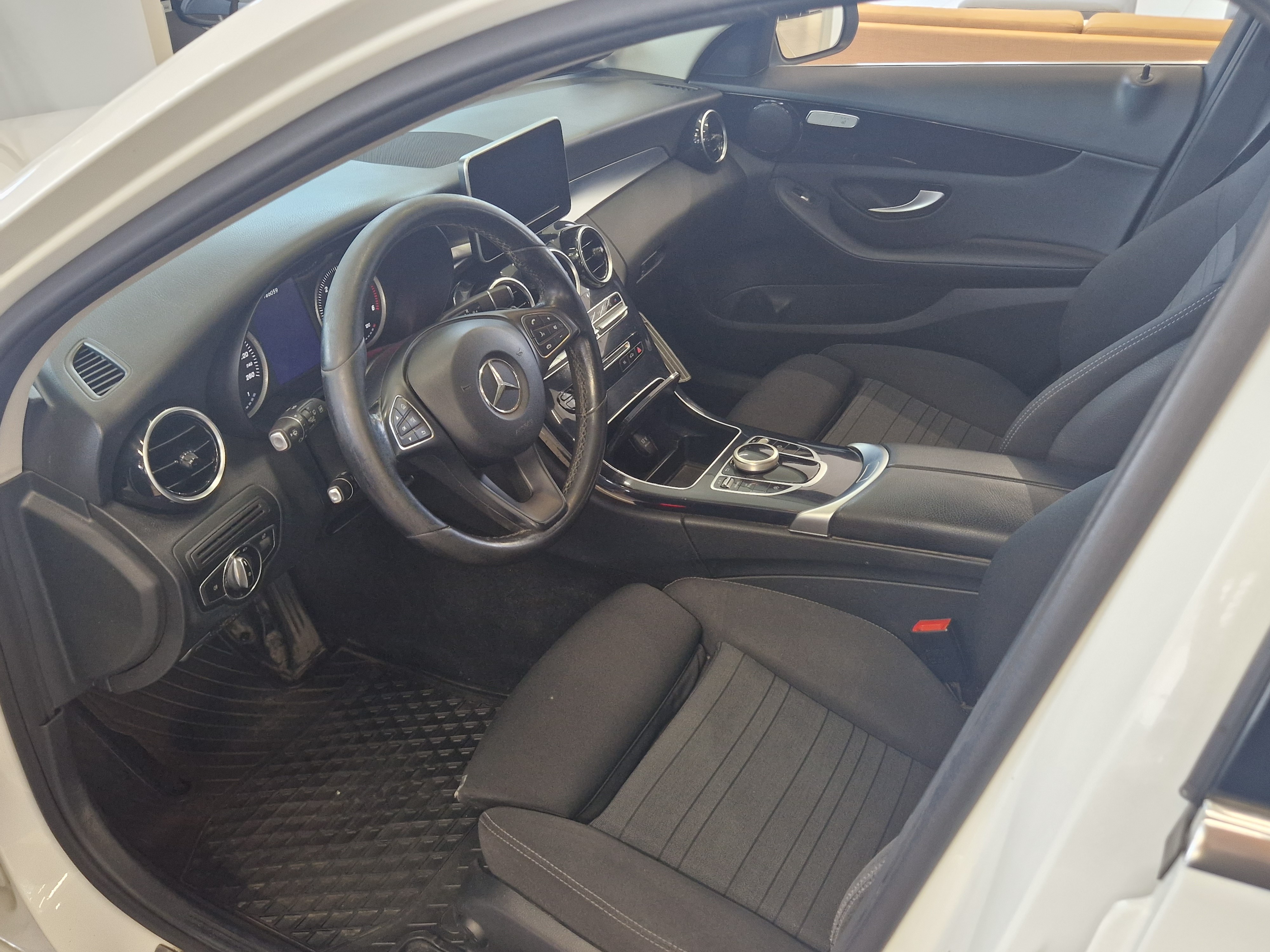 Mercedes-benz C 220 D T EDITION 4MATIC