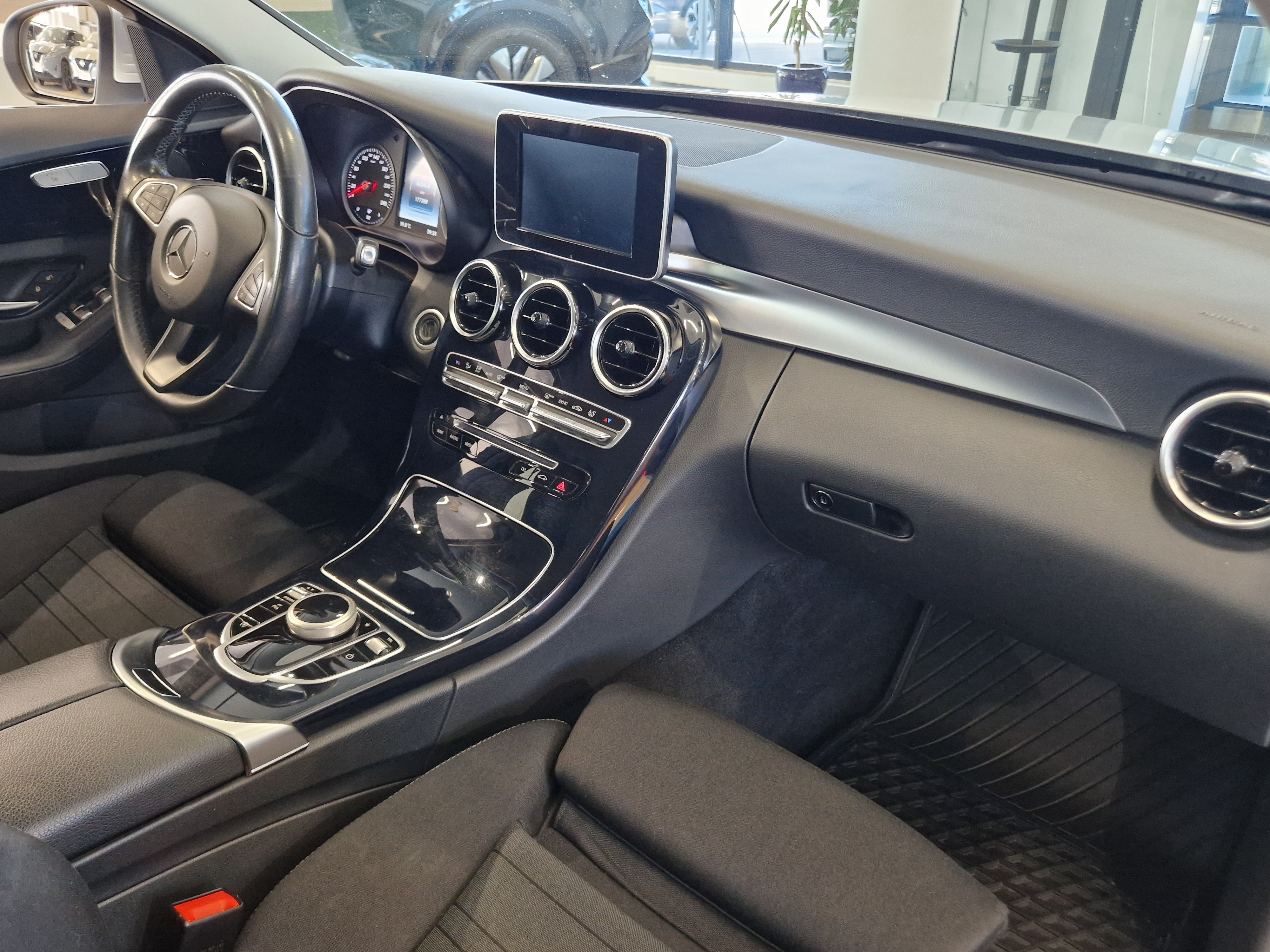 Mercedes-benz C 200 EDITION 4MATIC