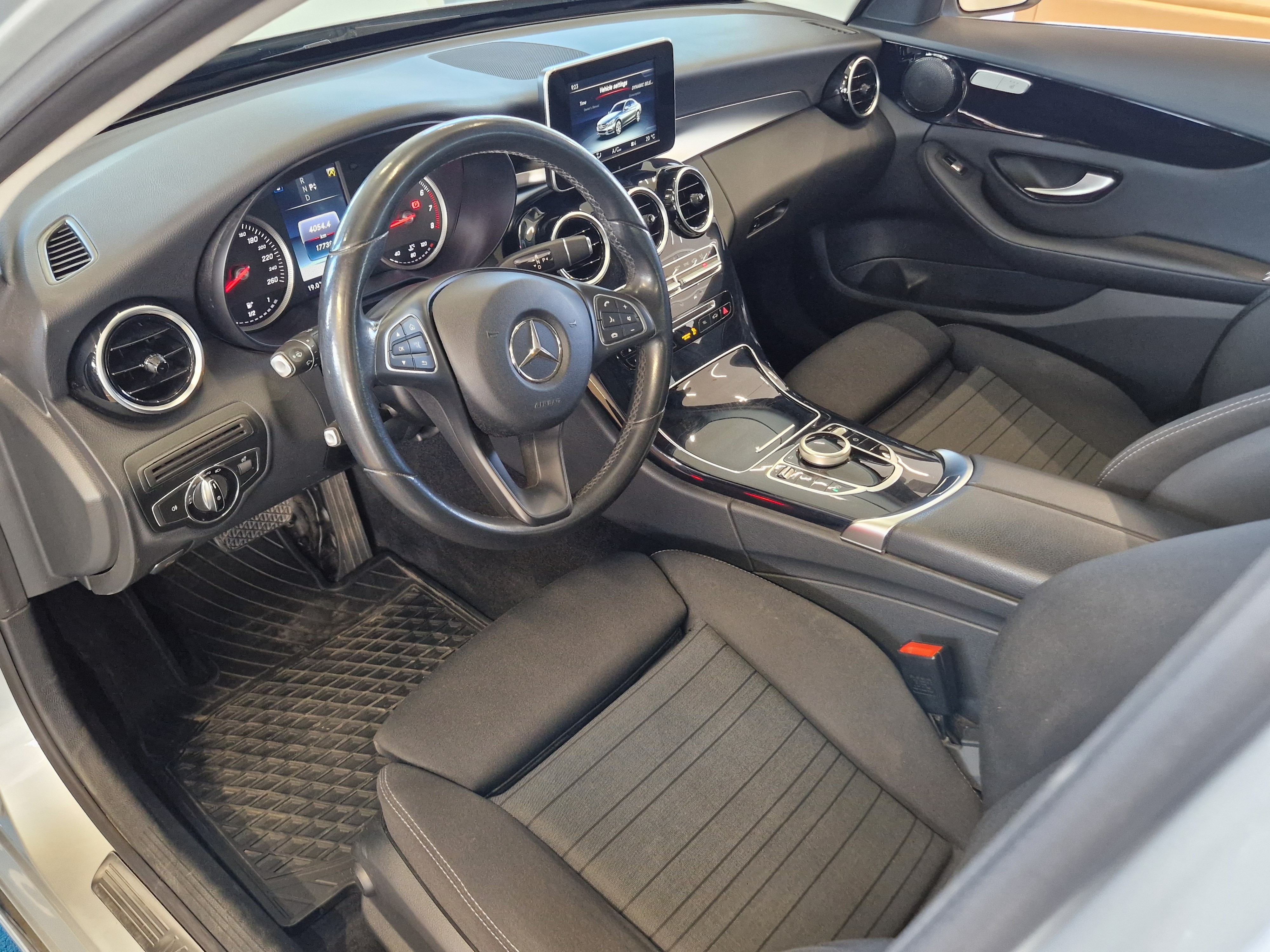 Mercedes-benz C 200 EDITION 4MATIC