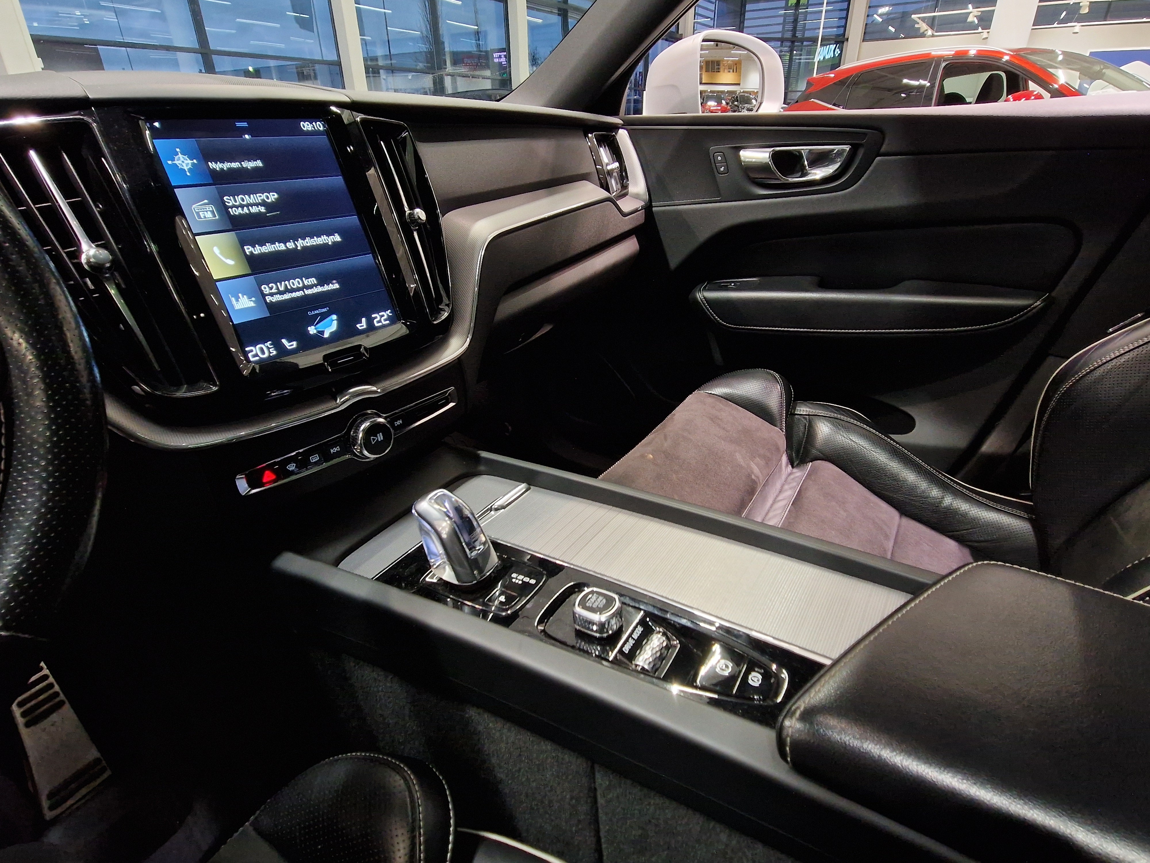 Volvo XC60 T8 AWD R-DESIGN AUT