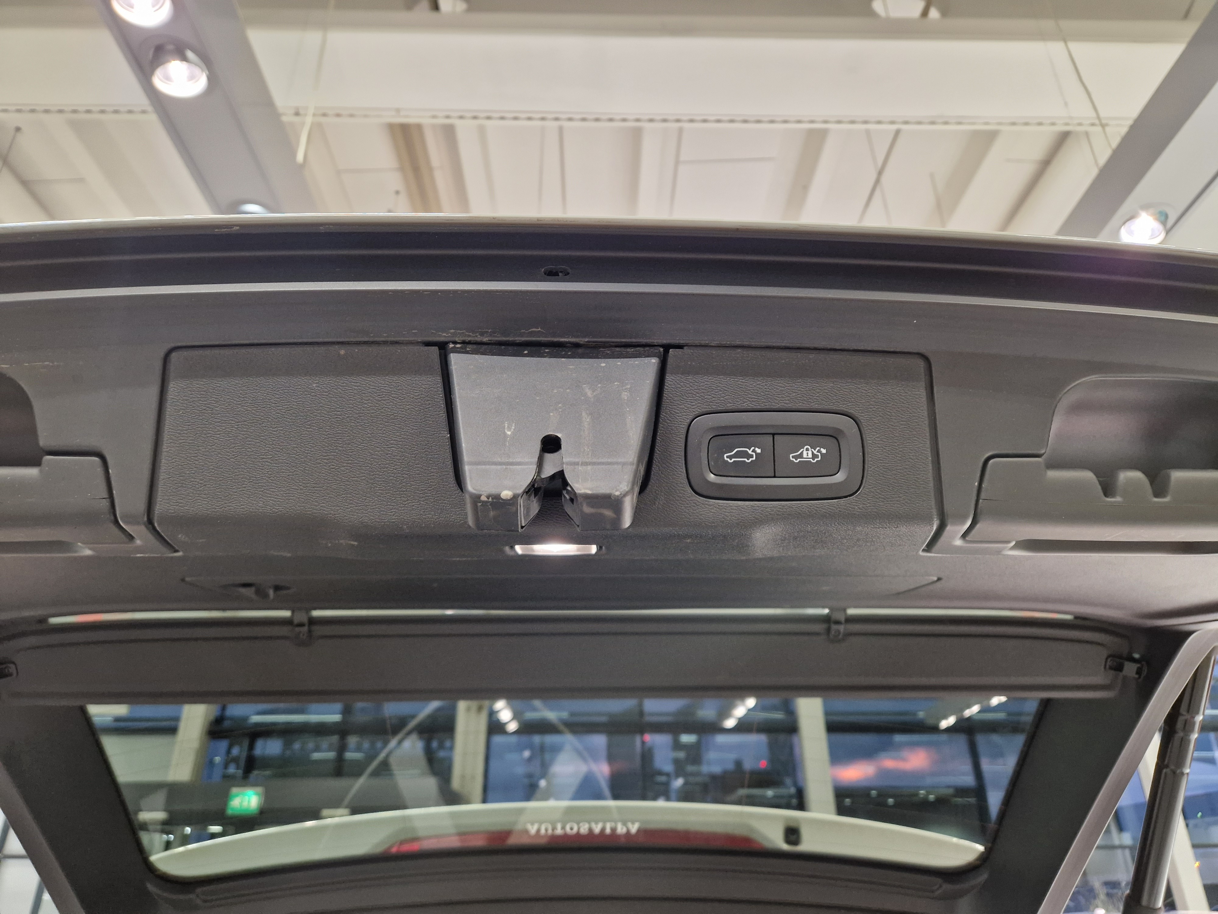 Volvo XC60 T8 AWD R-DESIGN AUT