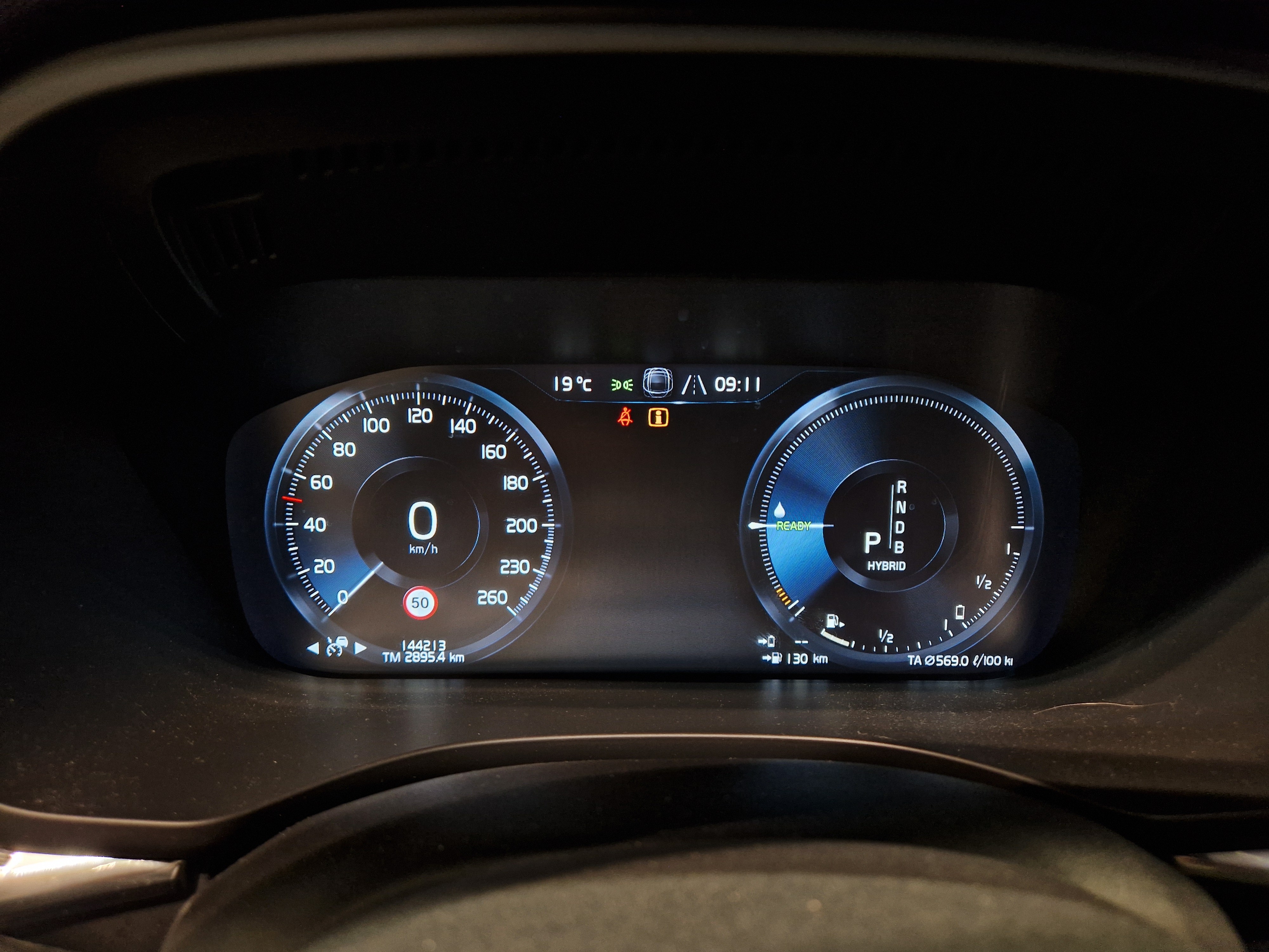 Volvo XC60 T8 AWD R-DESIGN AUT