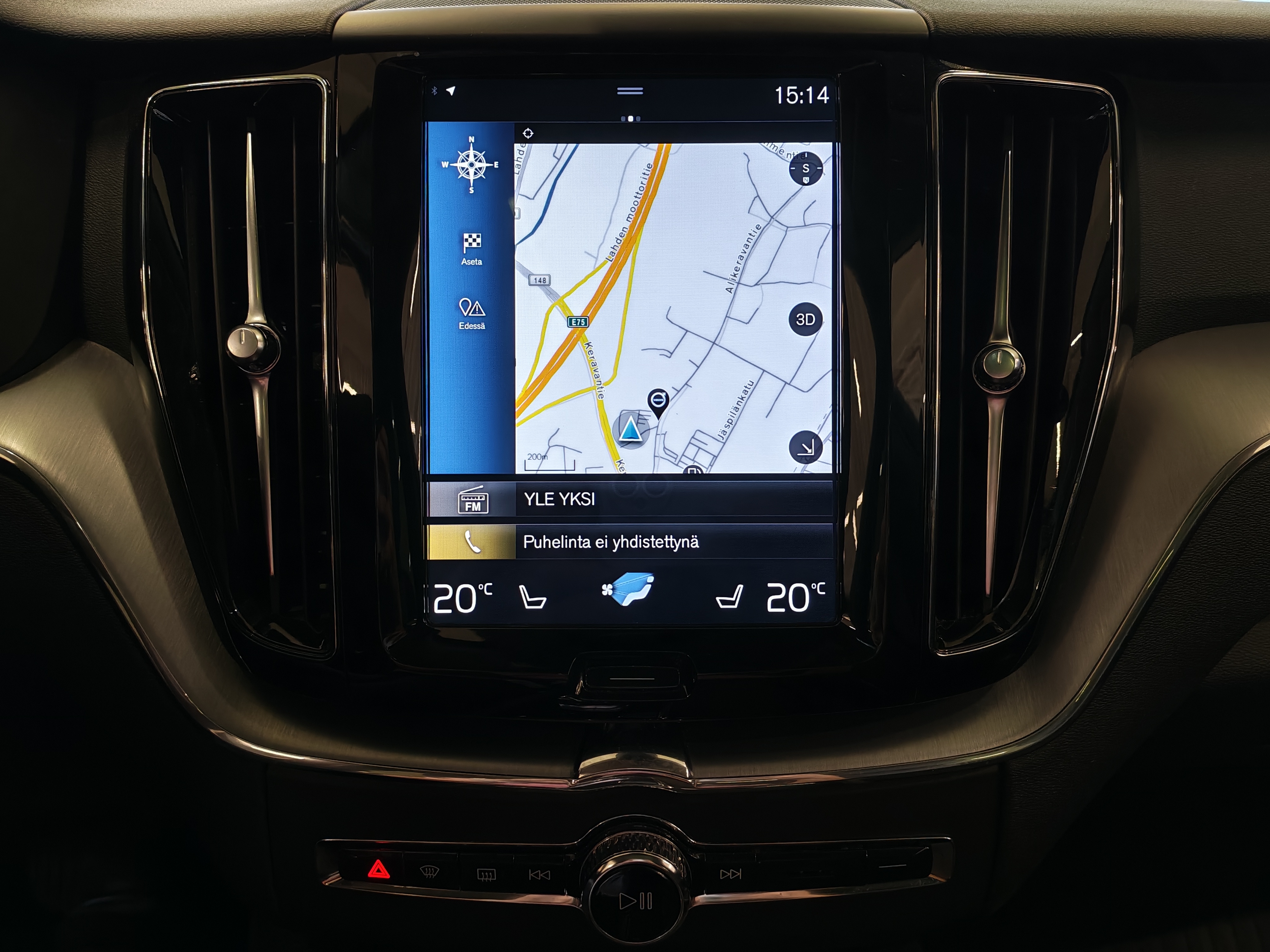 Volvo XC60 T8 AWD MOMENTUM AUT