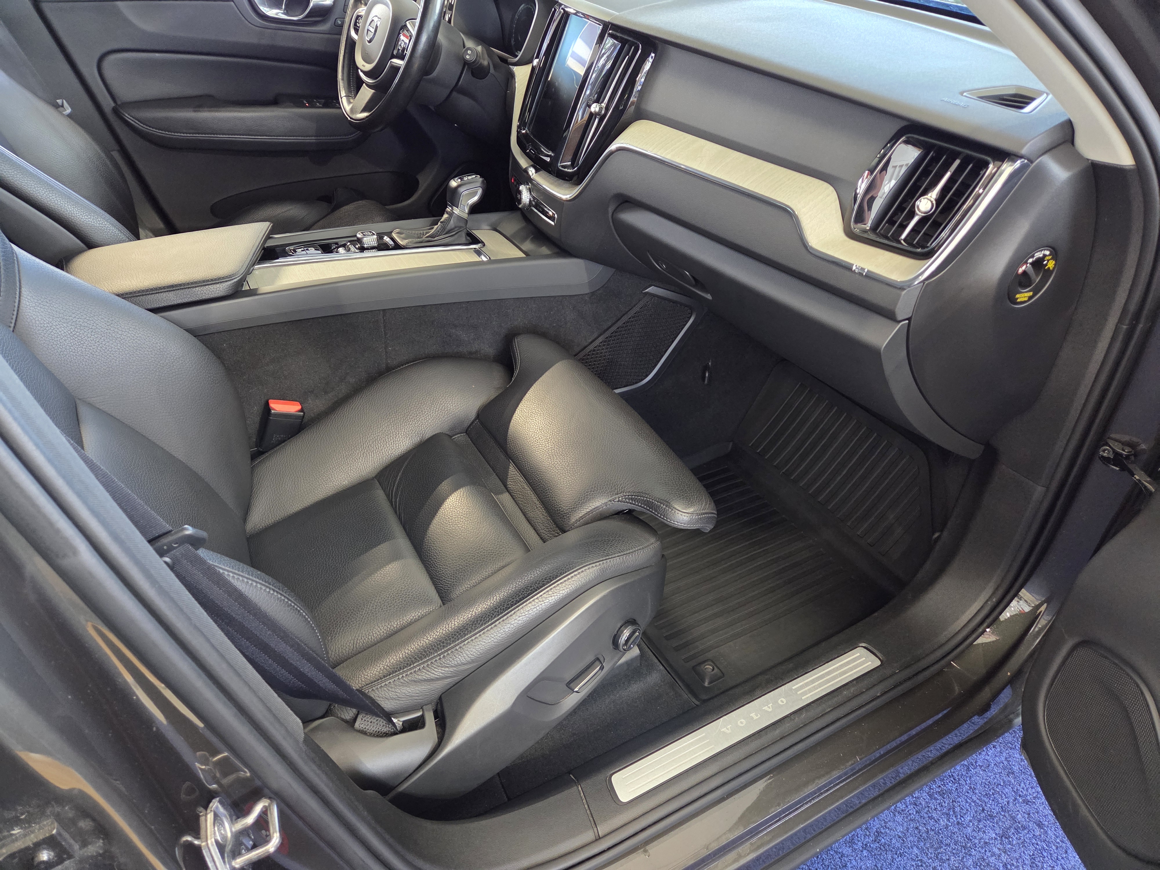 Volvo XC60 D4 AWD INSCRIPTION AUT