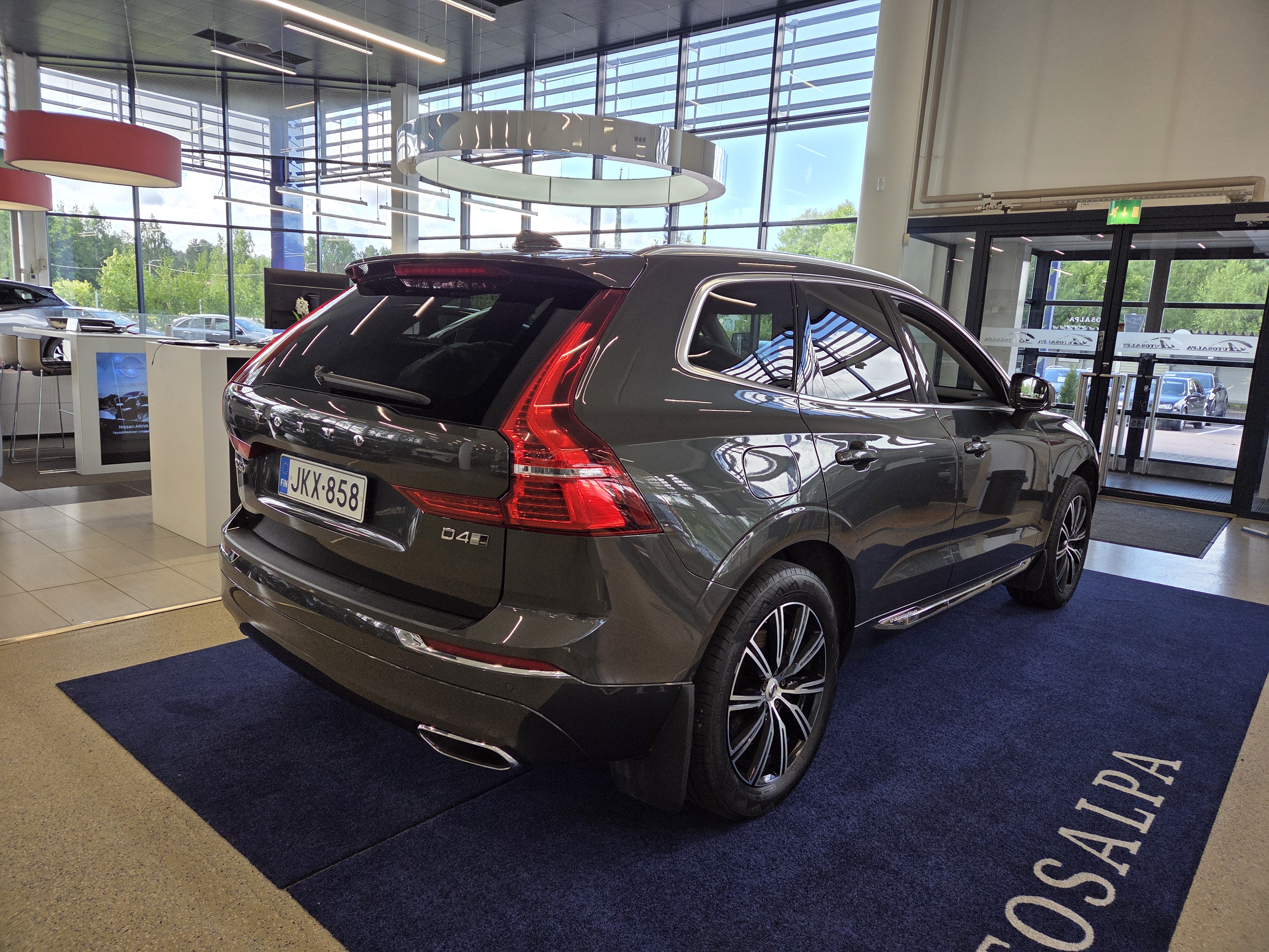 Volvo XC60 D4 AWD Inscription aut 2018, kuva 2/17