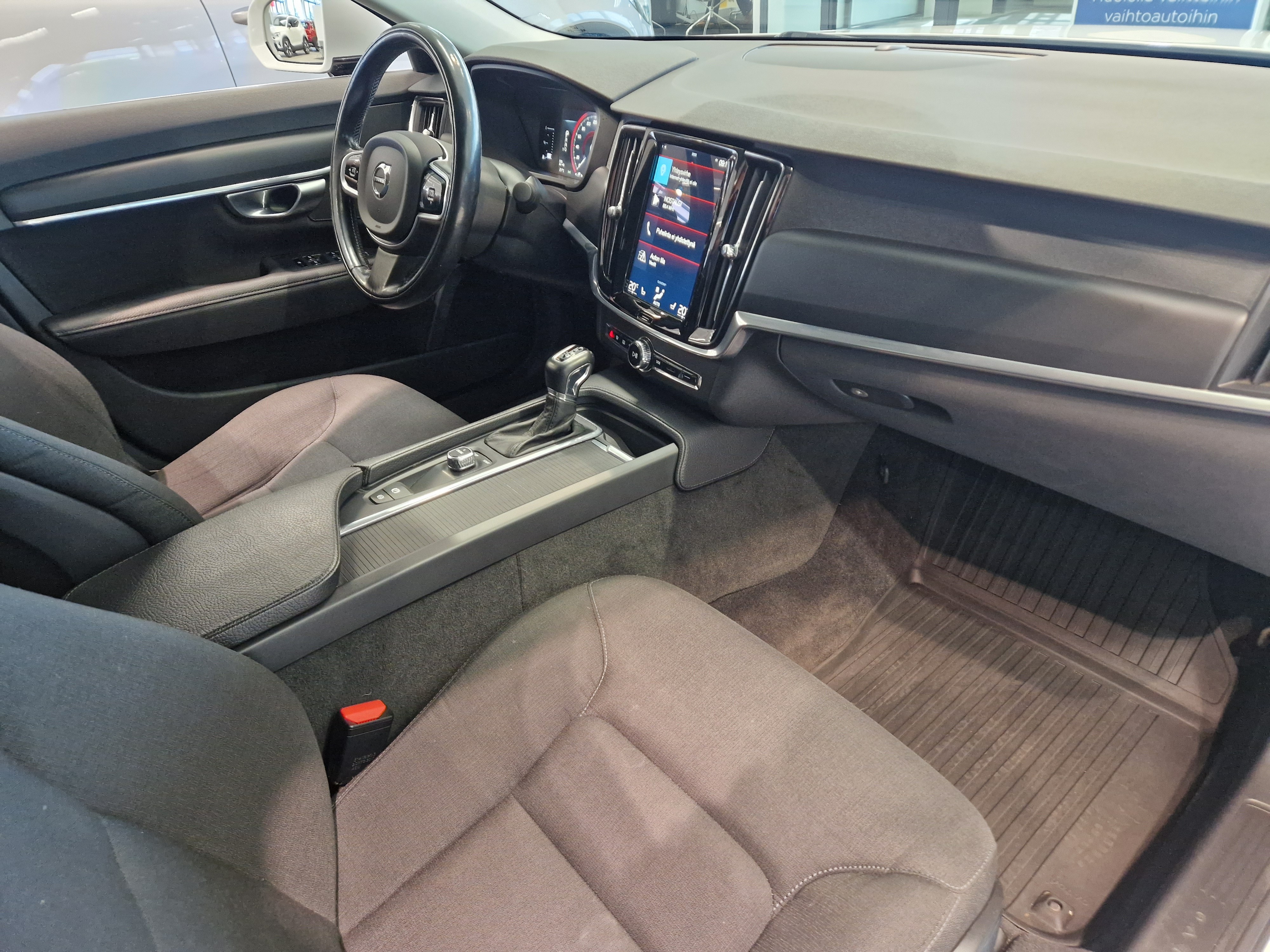 Volvo S90 D4 AWD MOMENTUM AUT