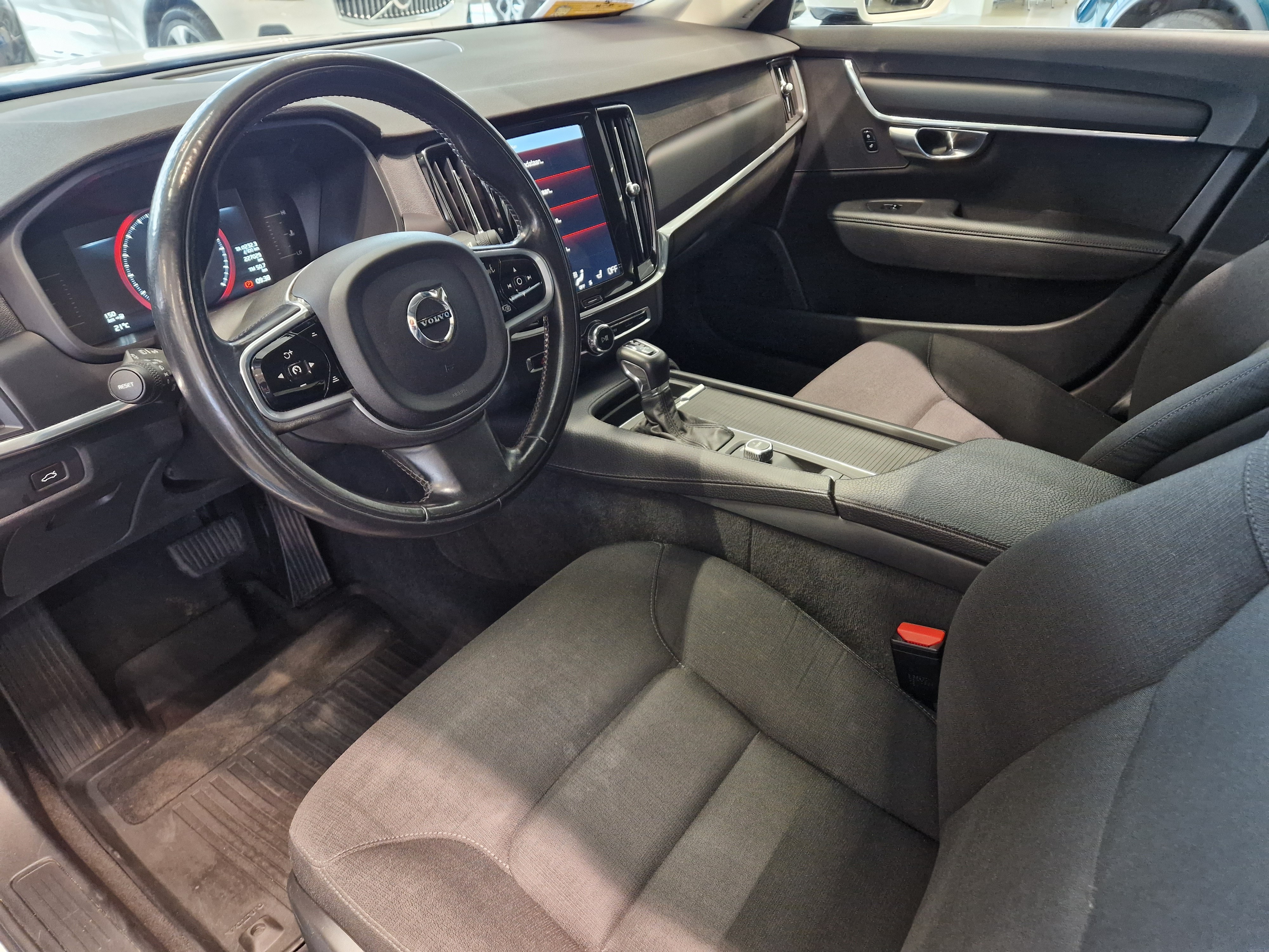 Volvo S90 D4 AWD Momentum aut 2017, kuva 5/16