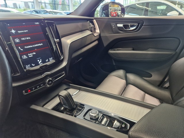 Volvo XC60 T8 TWE AWD BUSINESS R-DESIGN TAKUU 24KK/40TKM