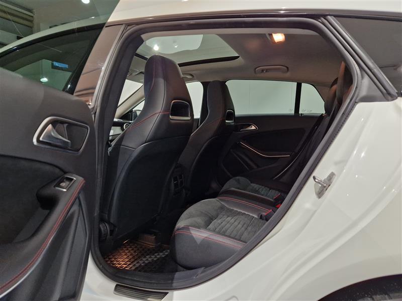 Mercedes-benz CLA 180 A SHOOTING BRAKE AMG