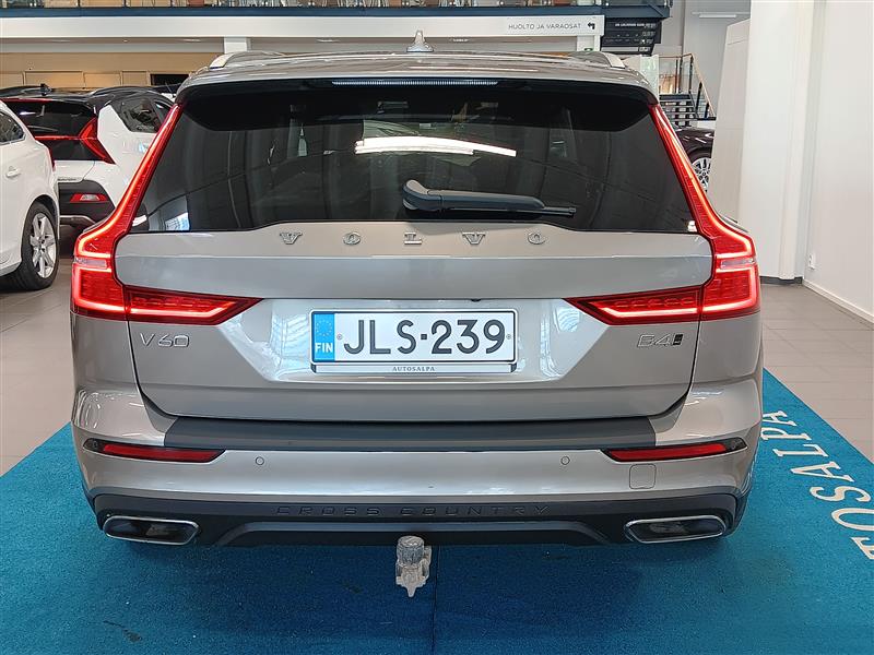 Volvo V60 Cross Country 2021, kuva 4/15