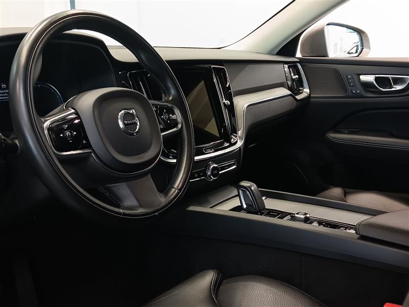 Volvo V60 Cross Country 2021, kuva 6/15