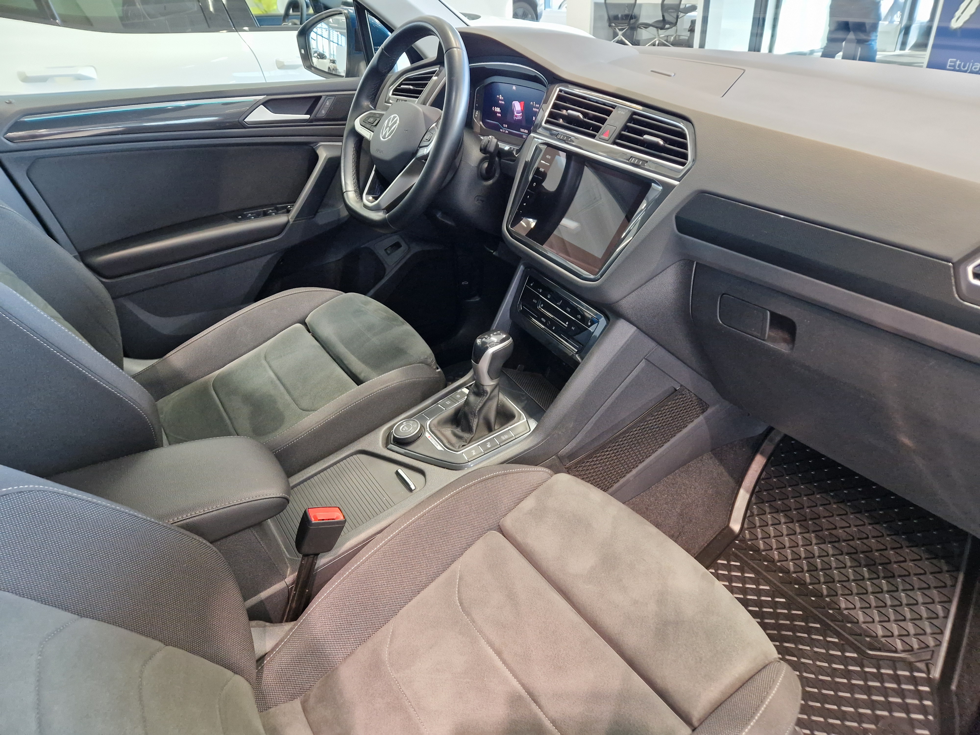 Volkswagen TIGUAN STYLE 2,0 TDI SCR 110 KW 4MOTION DSG-AUTOMAATTI