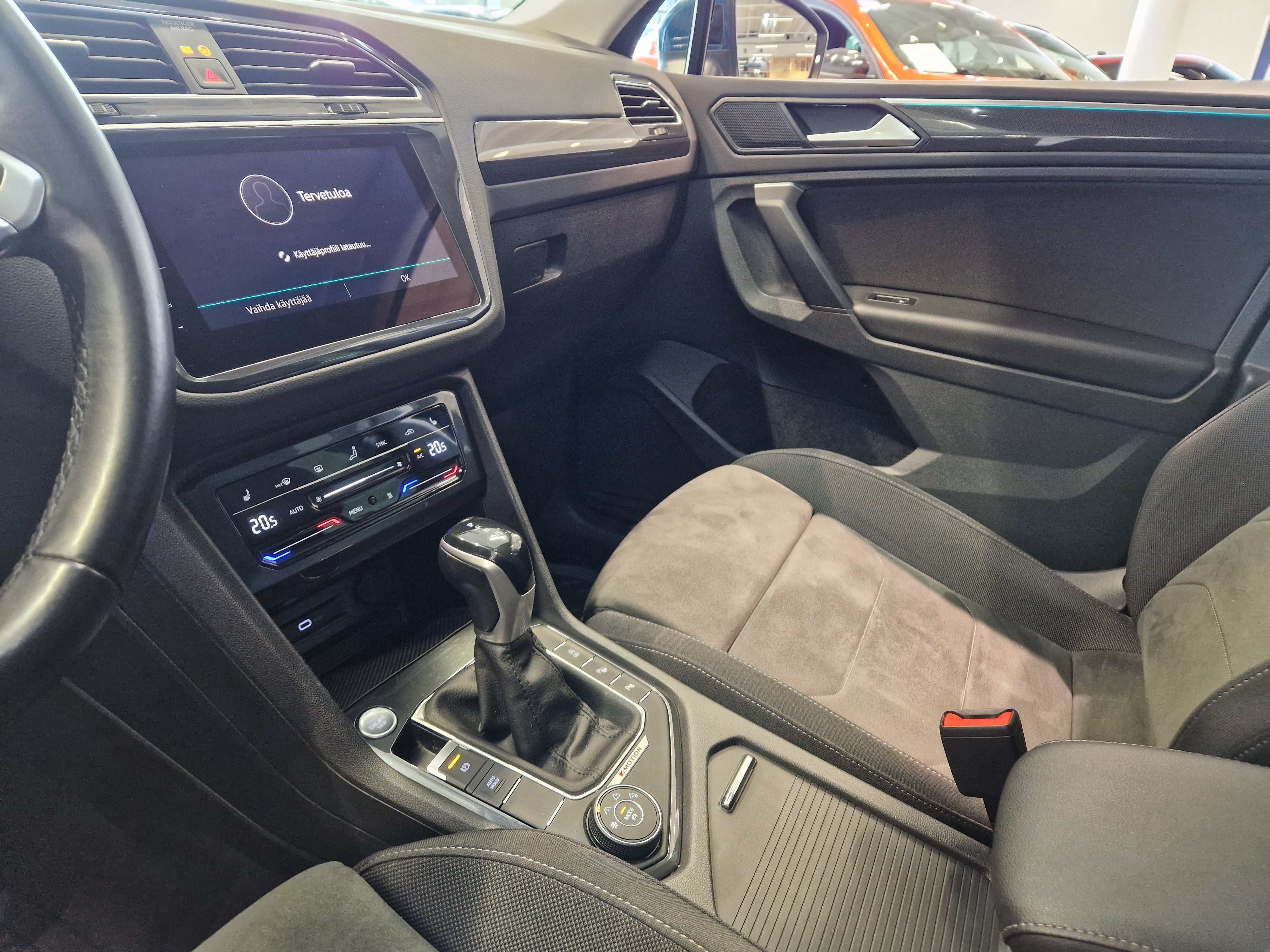 Volkswagen TIGUAN STYLE 2,0 TDI SCR 110 KW 4MOTION DSG-AUTOMAATTI