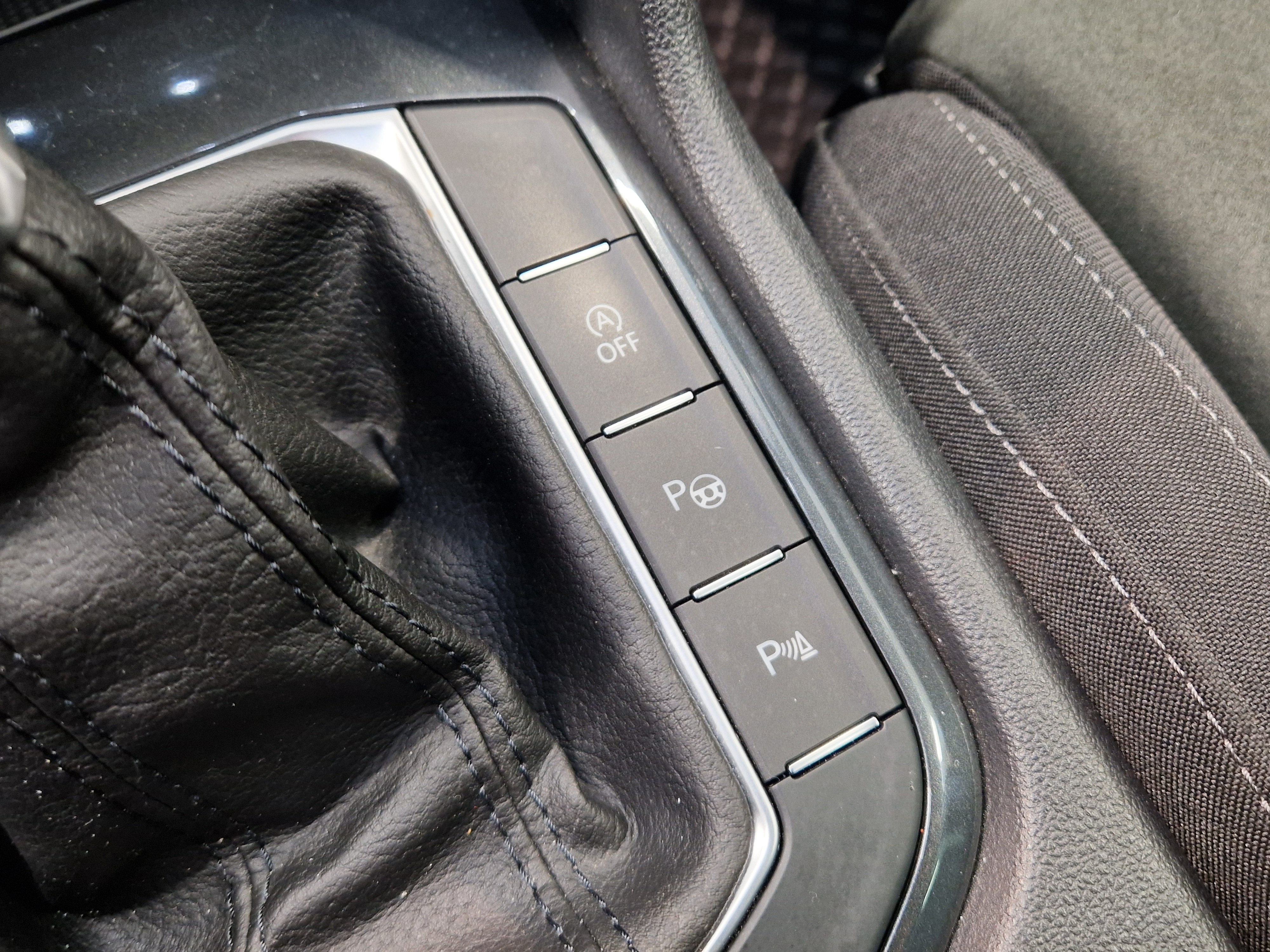 Volkswagen TIGUAN STYLE 2,0 TDI SCR 110 KW 4MOTION DSG-AUTOMAATTI