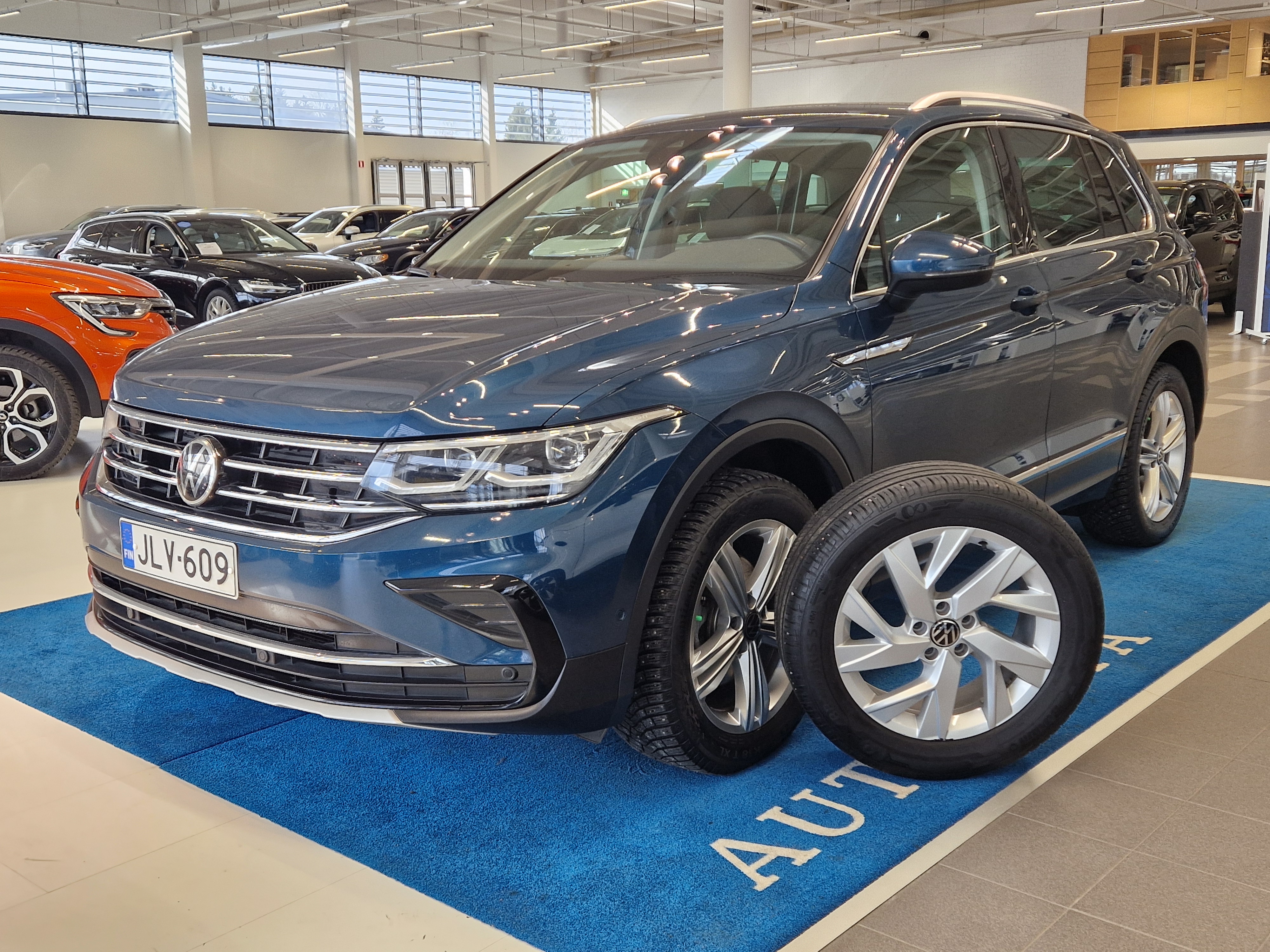 Volkswagen TIGUAN STYLE 2,0 TDI SCR 110 KW 4MOTION DSG-AUTOMAATTI