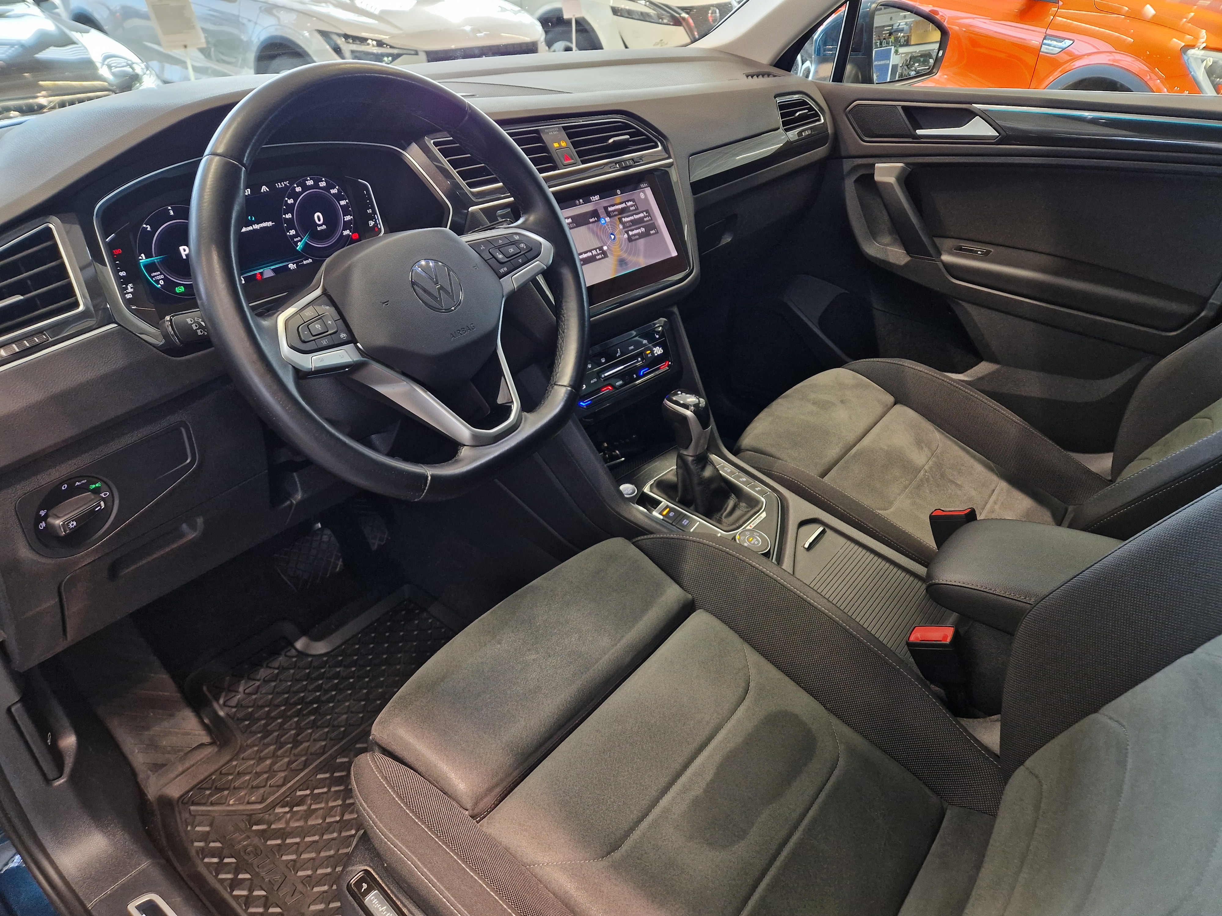 Volkswagen TIGUAN STYLE 2,0 TDI SCR 110 KW 4MOTION DSG-AUTOMAATTI