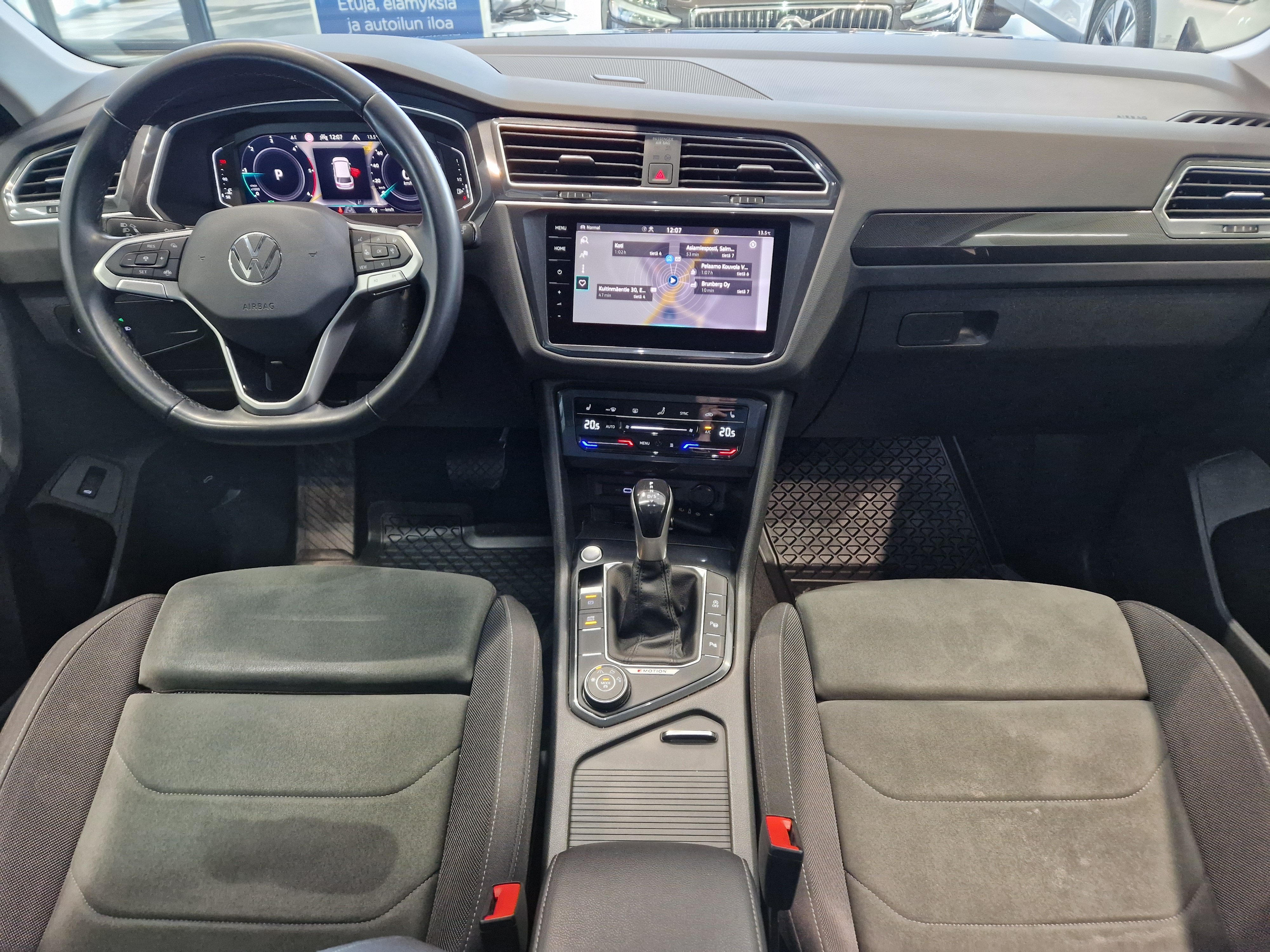 Volkswagen TIGUAN STYLE 2,0 TDI SCR 110 KW 4MOTION DSG-AUTOMAATTI