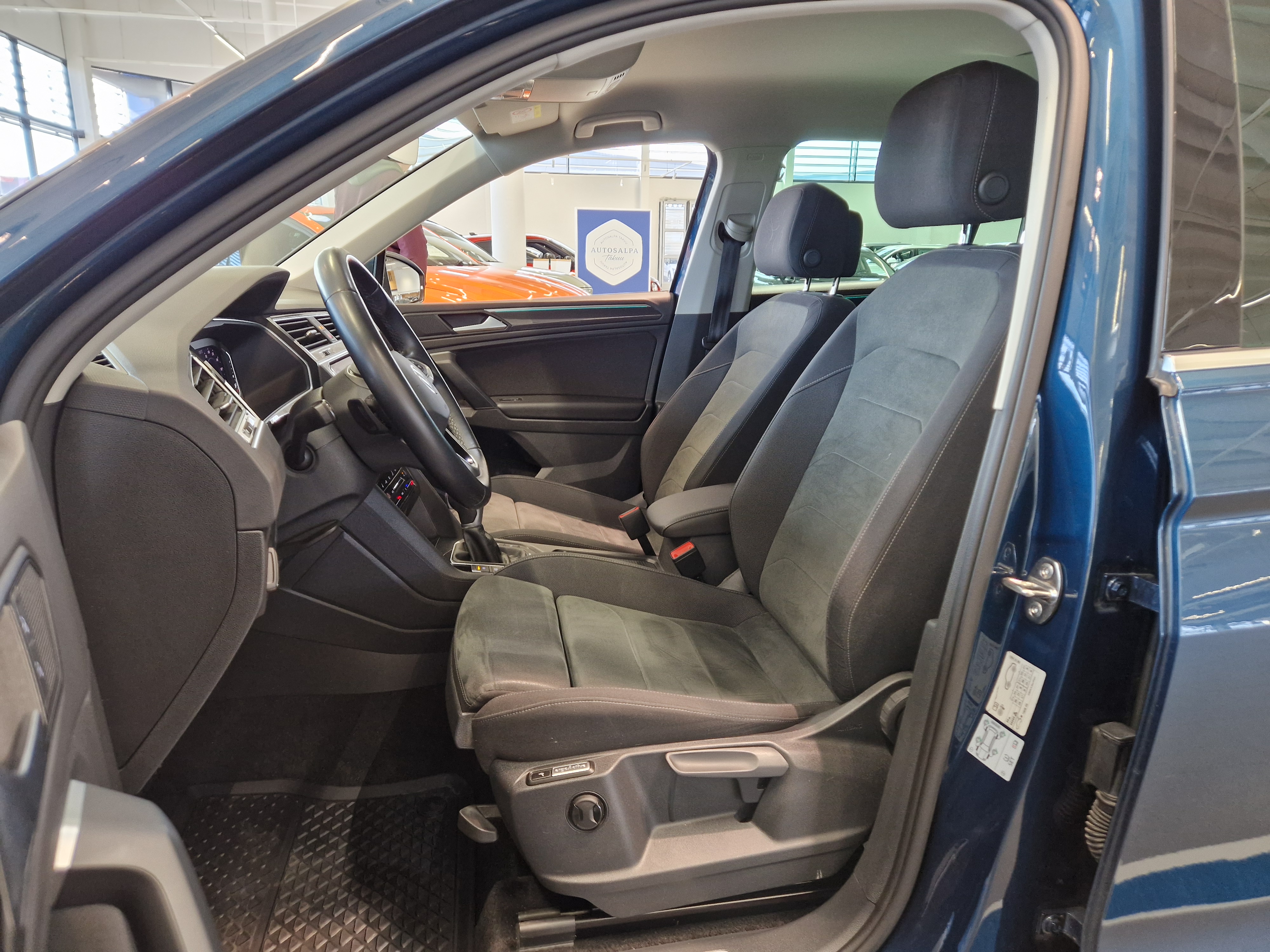 Volkswagen TIGUAN STYLE 2,0 TDI SCR 110 KW 4MOTION DSG-AUTOMAATTI