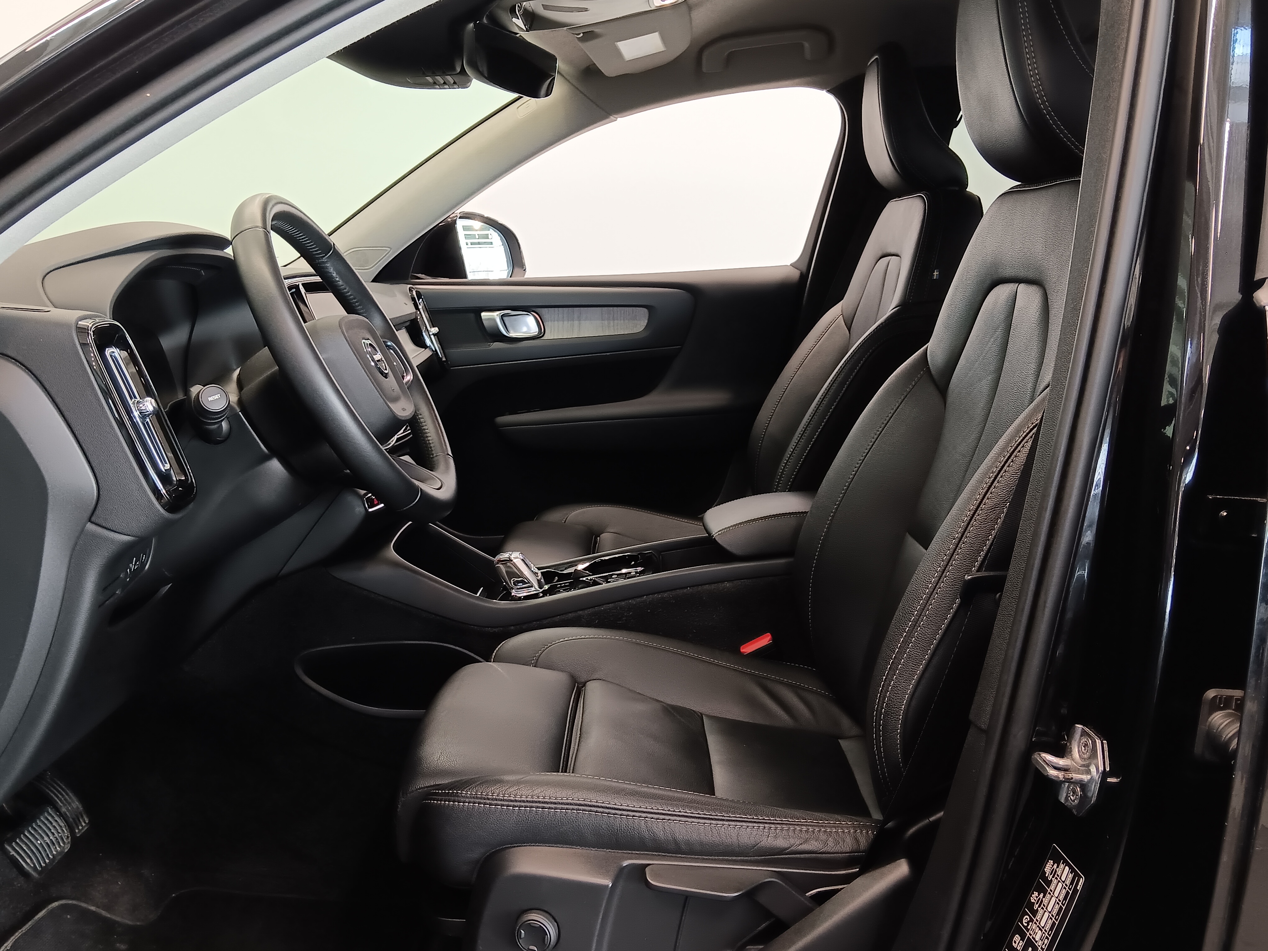 Volvo XC40 T5 TWE INSCRIPTION AUT TAKUU 24KK/40TKM