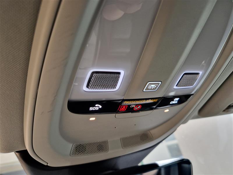 Volvo XC60 B4 AWD D-MHEV INSCRIPTION EDITION AUT