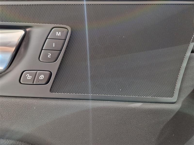 Volvo XC60 B4 AWD D-MHEV INSCRIPTION EDITION AUT