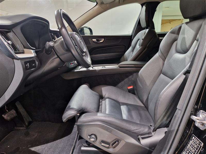 Volvo XC60 B4 AWD D-MHEV INSCRIPTION EDITION AUT