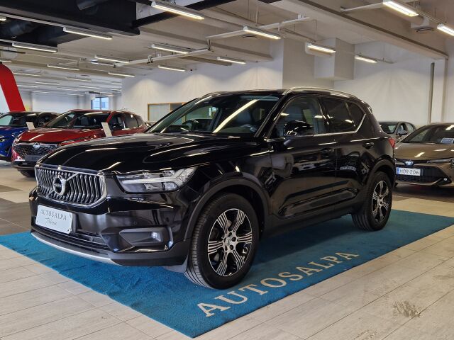 volvo XC40 B4 MHEV INSCRIPTION TAKUU 24KK/40TKM