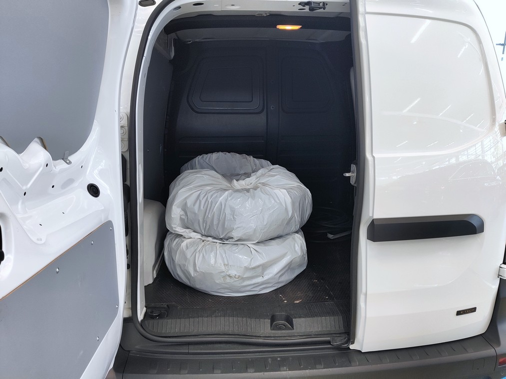 Renault KANGOO E-TECH 3,3M3