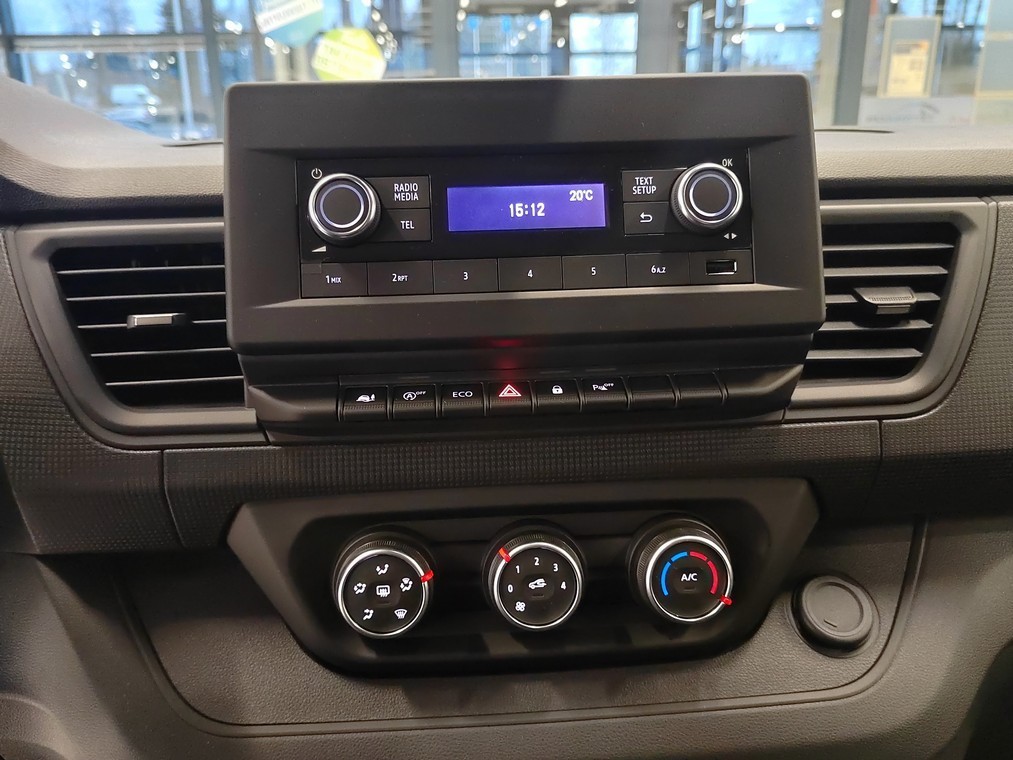 Renault TRAFIC BLUE DCI 130 L2H1 6.7M3.