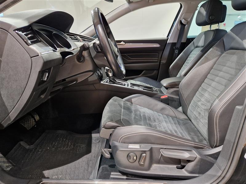 Volkswagen Passat 2020, bild 7/25