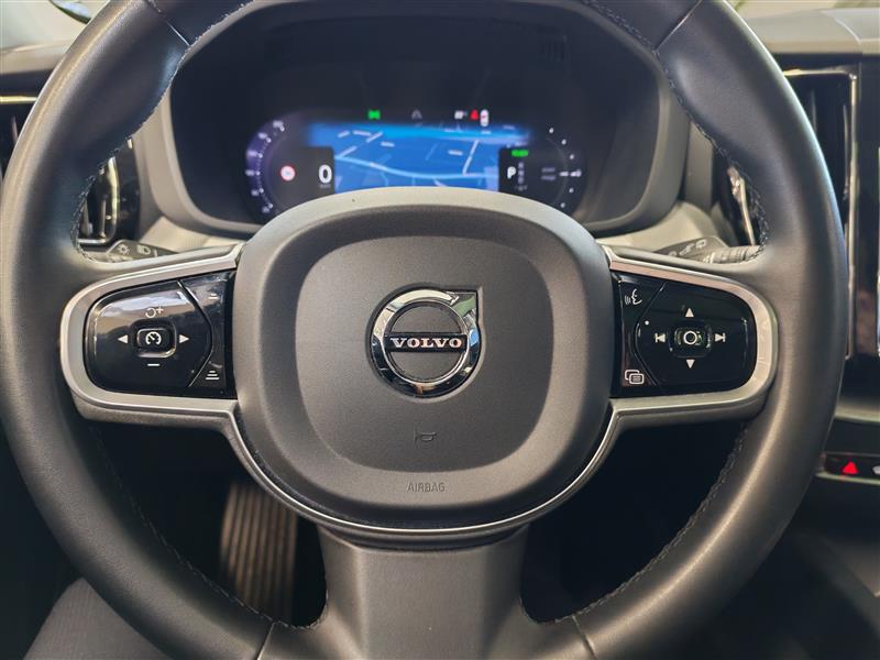 Volvo XC60 T6 AWD LONG RANGE PLUS BRIGHT TAKUU 24KK/40TKM