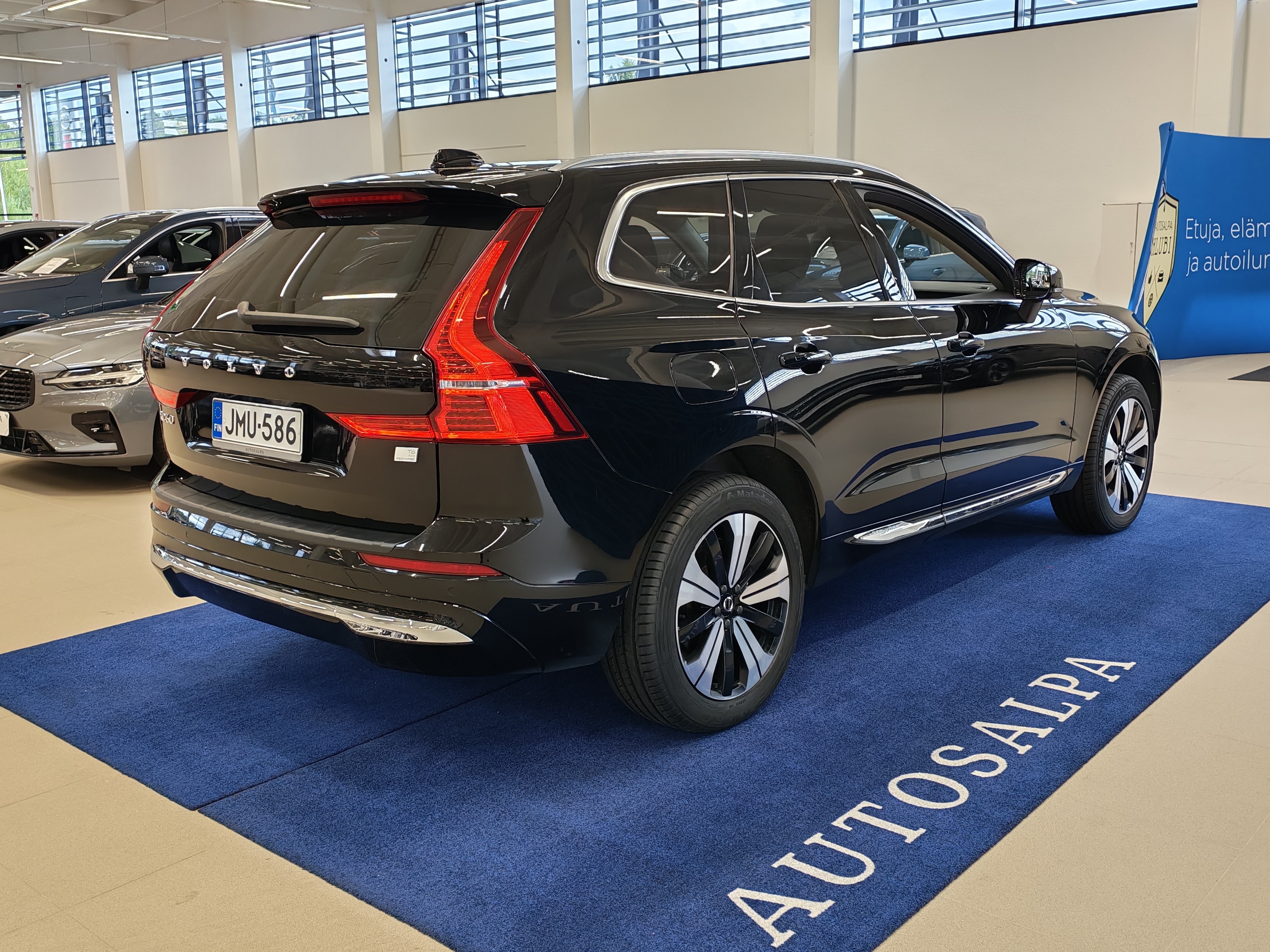 Volvo XC60 2023, kuva 3/10
