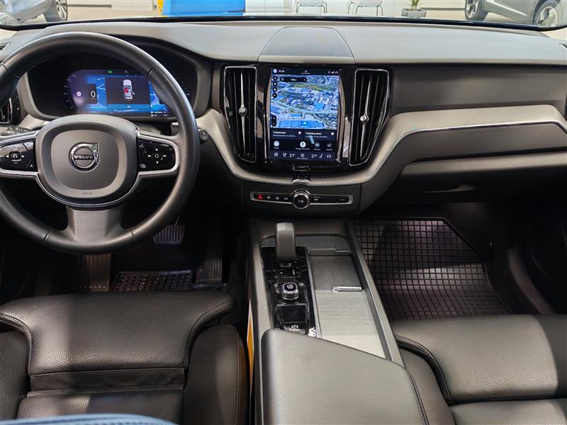 Volvo XC60 T6 AWD Long Range Plus Bright 2023, photo 6/23