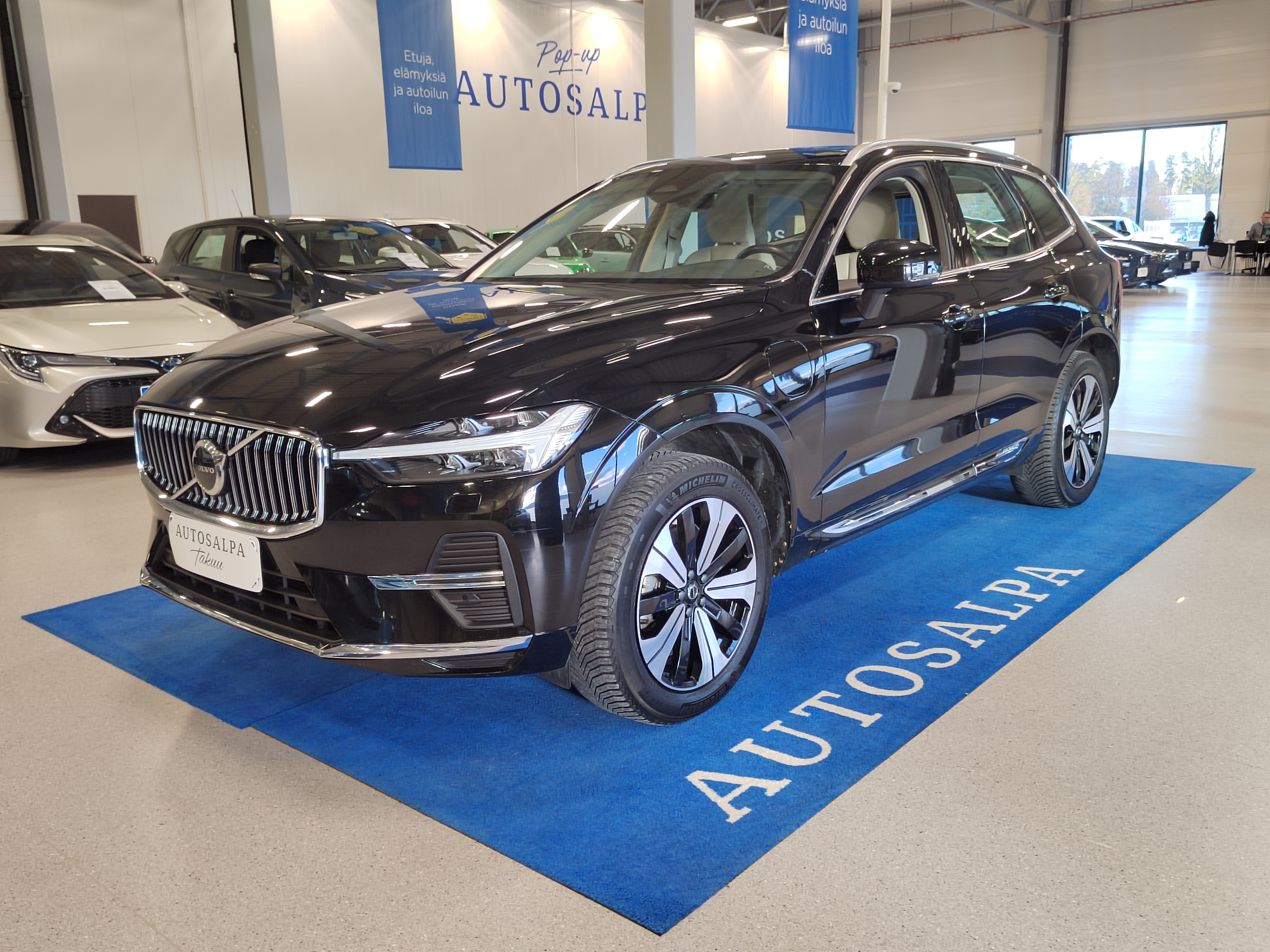 Volvo XC60 T8 AWD LONG RANGE PLUS BRIGHT TAKUU 24KK/40TKM