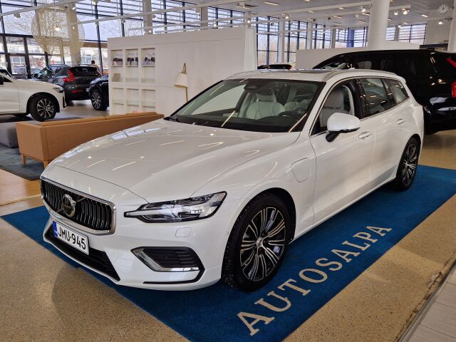 volvo V60 T8 AWD LONG RANGE ULTIMATE BRIGHT TAKUU 24KK/40TKM