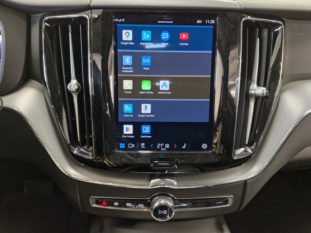 Volvo XC60 T8 AWD LONG RANGE PLUS DARK TAKUU 24KK/40TKM
