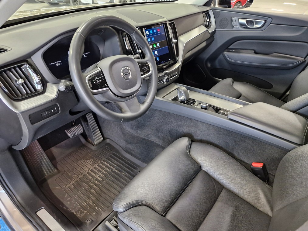 Volvo XC60 T8 AWD LONG RANGE PLUS DARK TAKUU 24KK/40TKM
