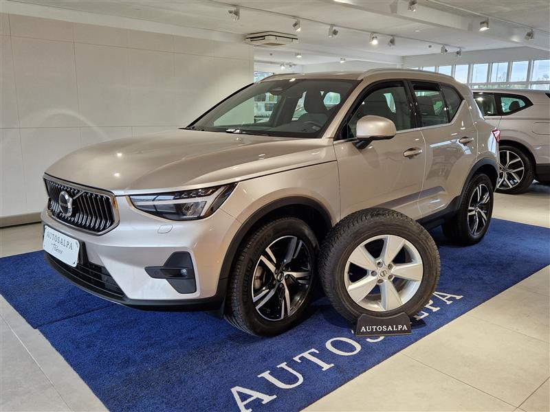 Volvo XC40 B4 AWD MHEV Plus Bright aut 2023, kuva 2/30