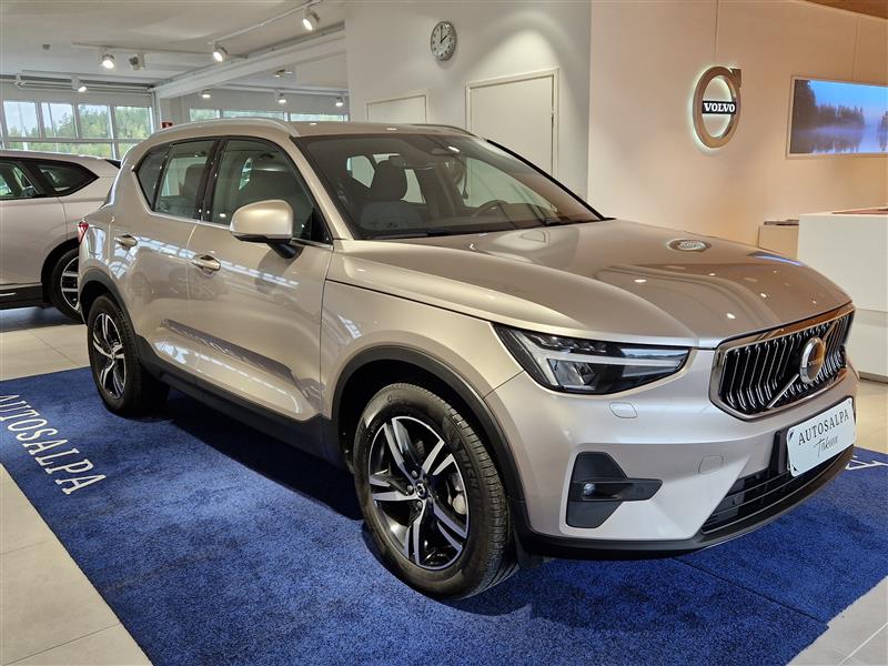 Volvo XC40 B4 AWD MHEV Plus Bright aut 2023, kuva 3/30