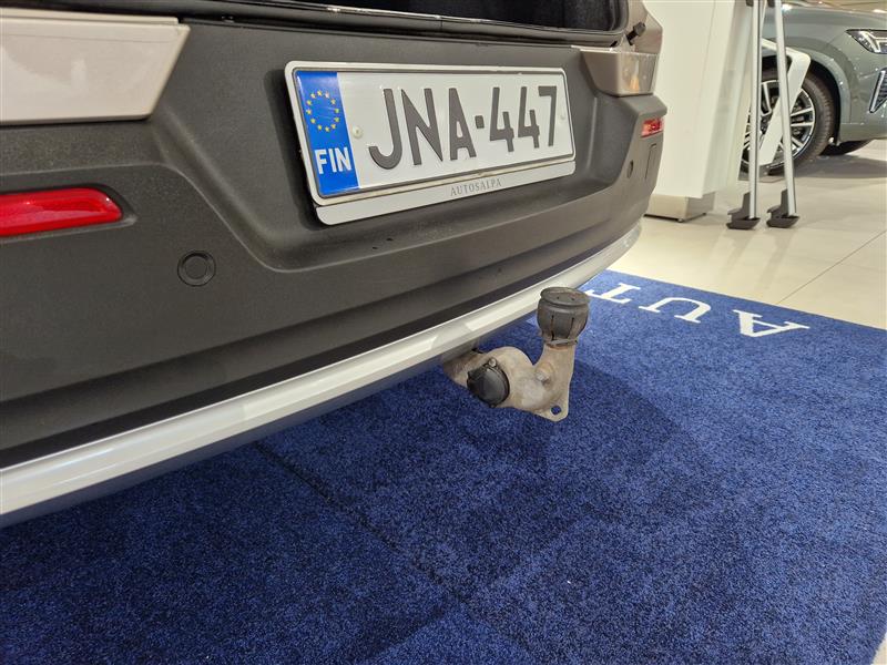 Volvo XC40 B4 AWD MHEV Plus Bright aut 2023, kuva 6/30