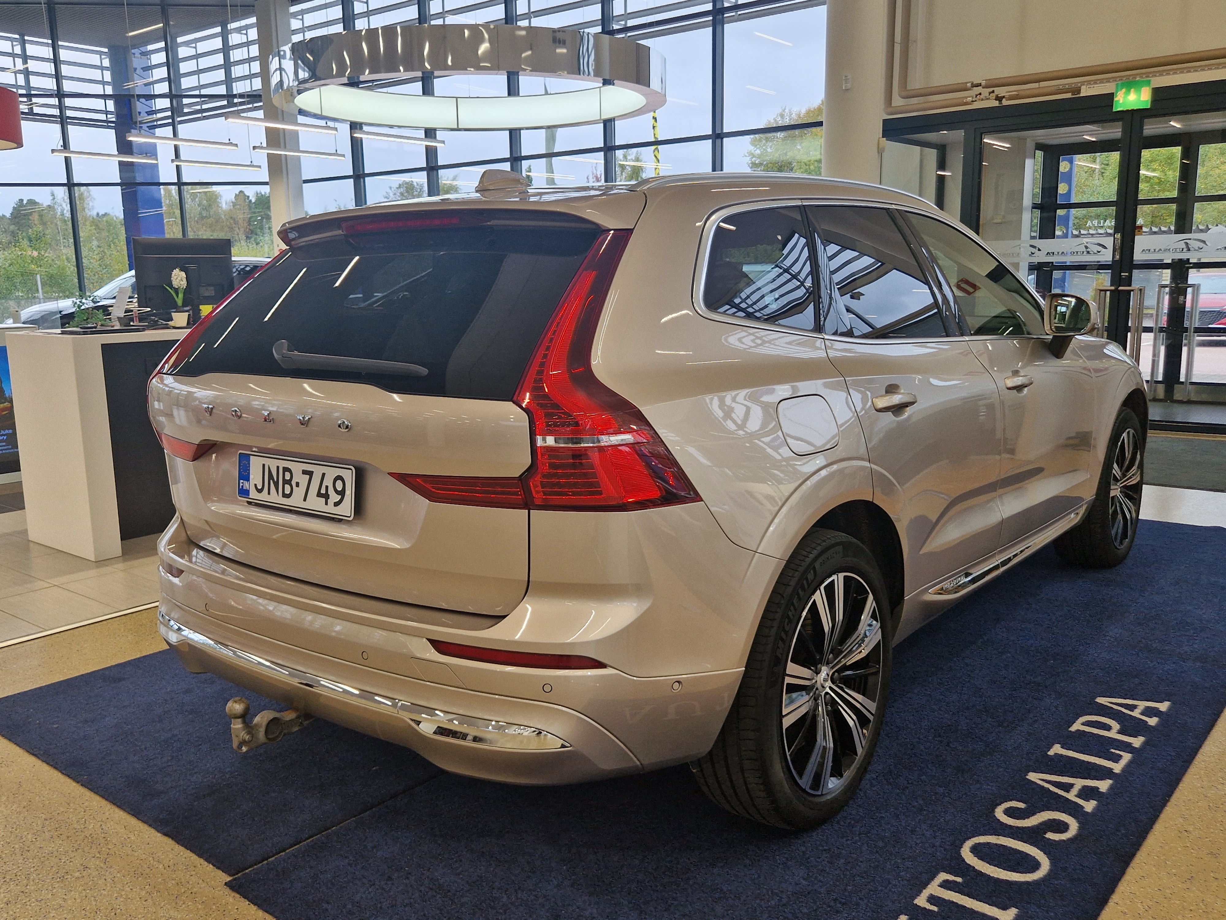Volvo XC60 2024, photo 3/24